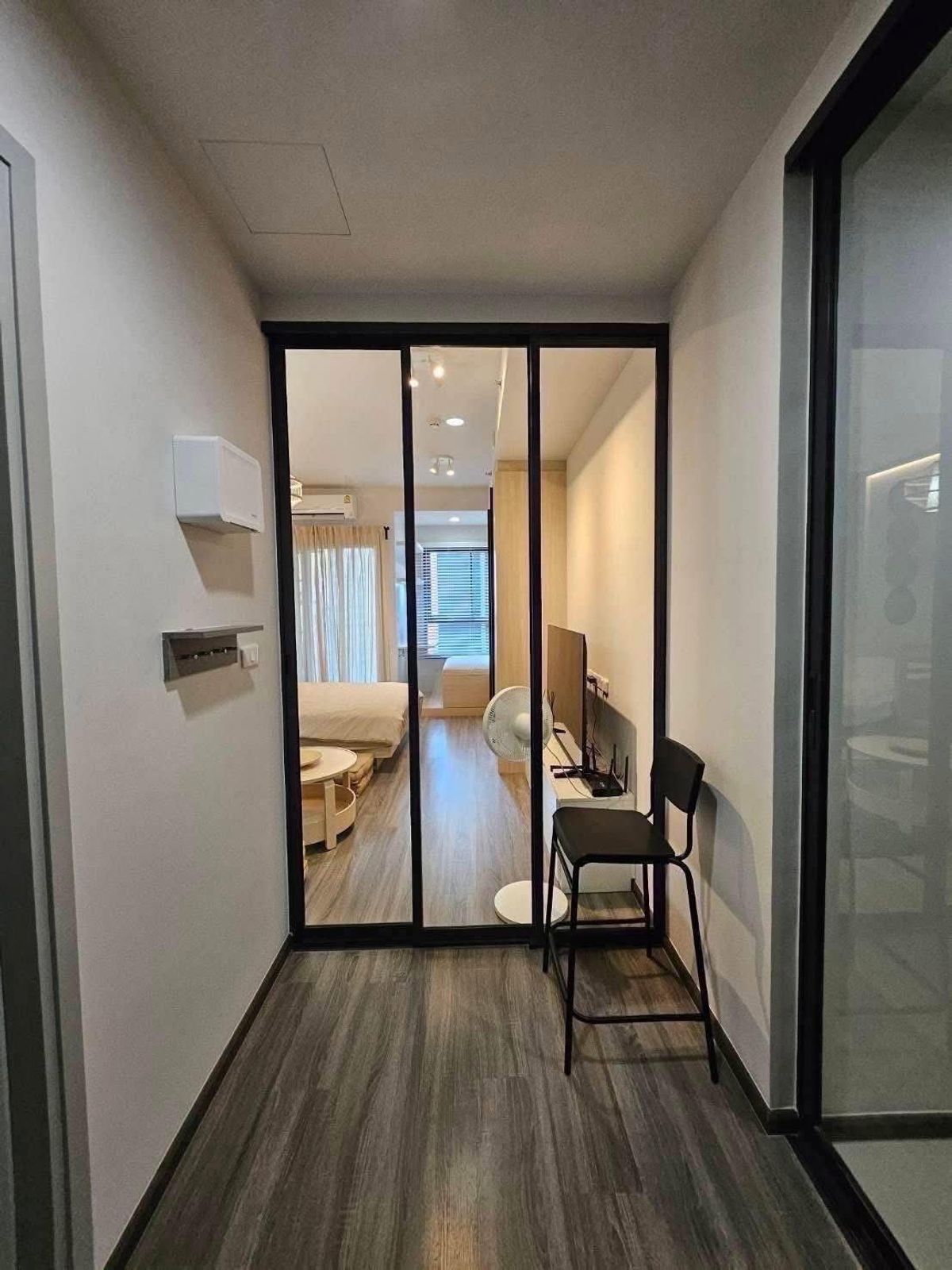 ขายคอนโดสยาม จุฬา สามย่าน : Ideo Chula Samyan【𝐒𝐄𝐋𝐋 & 𝐑𝐄𝐍𝐓】🔥คลีนโทนขาวสว่าง เอาใจสายคอนเท้น ให้ความรู้สึกกว้างและสะอาดตา🔥  ติดต่อไลน์ไอดี: @hacondo