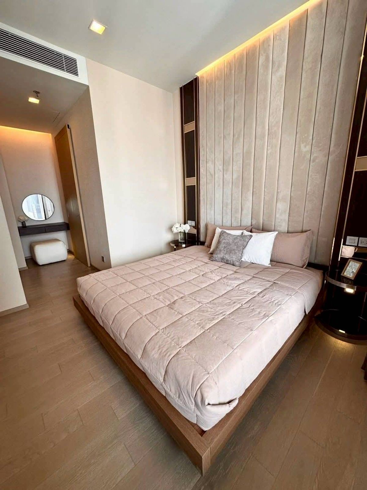 ให้เช่าคอนโดสุขุมวิท อโศก ทองหล่อ : 35000/ ให้เช่า 📍THE ESSE ASOKE📍 -  โครงการ Luxury Segment ใจกลางอโศก ตกแต่งแบบ Timeless โอ่อ่า สง่างาม
