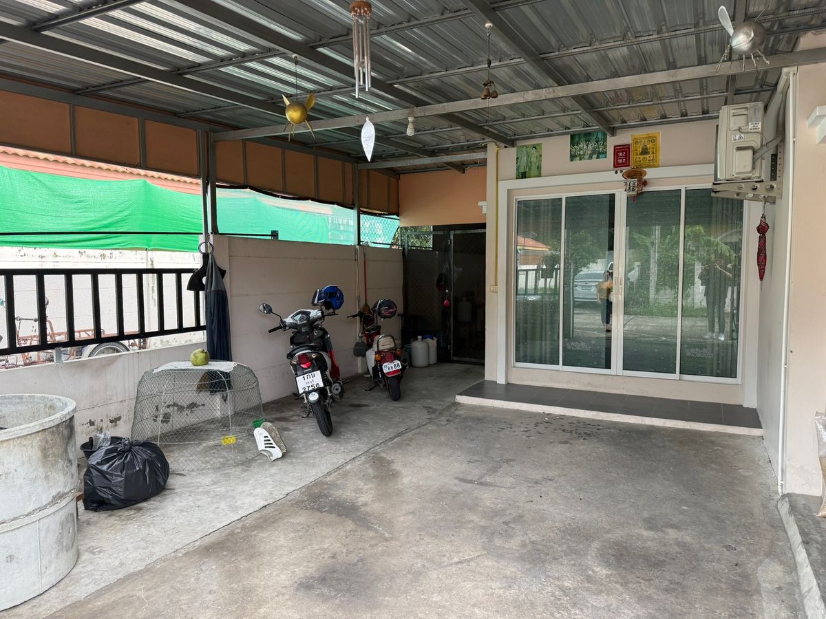 For SaleTownhomeSriracha Laem Chabang Ban Bueng : sell !! 1 -story townhouse in the corner of the Grand Town 2, Bueng Subdistrict, Si Racha District