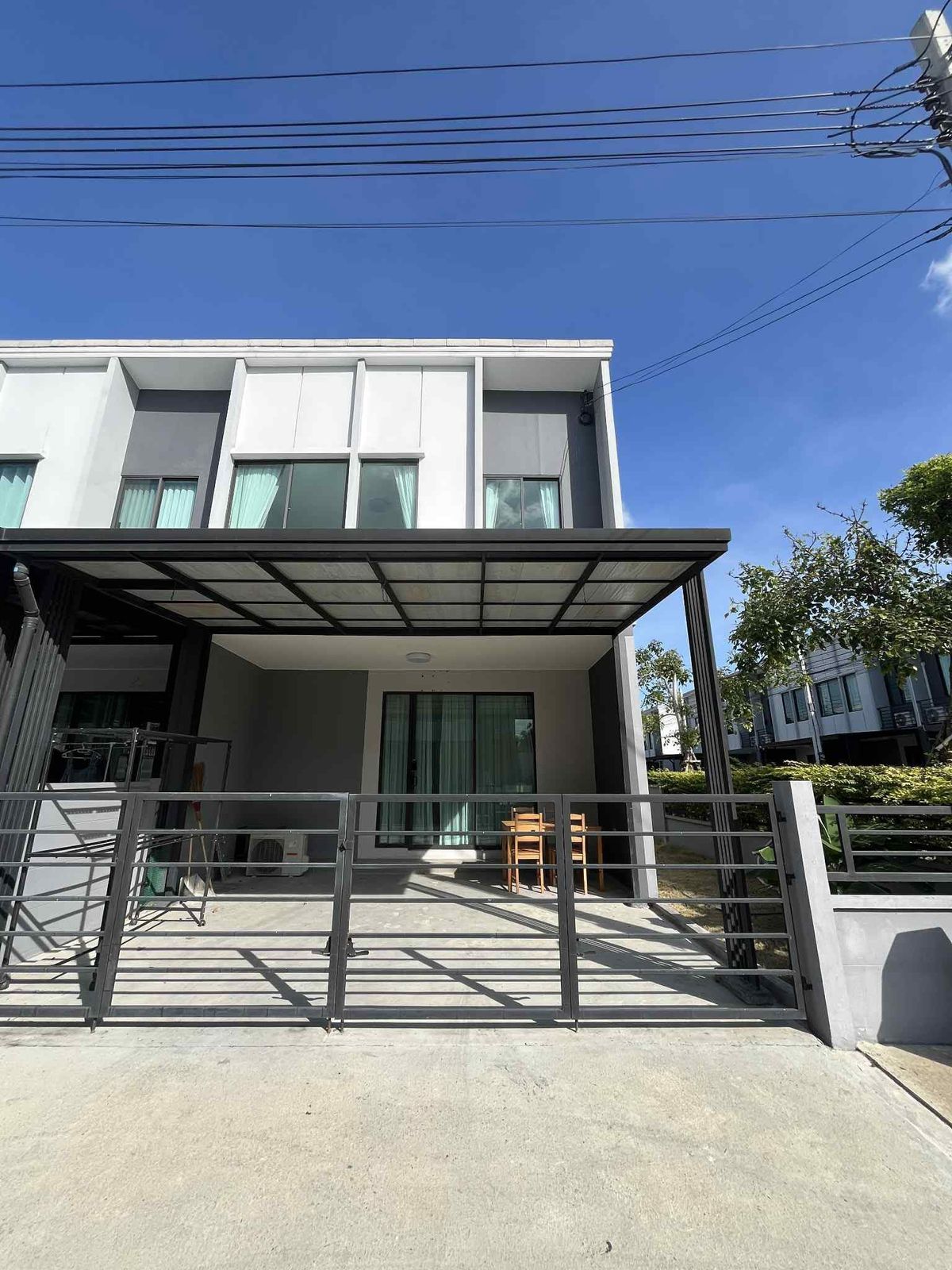 For RentTownhomeChaengwatana, Muangthong : House for rent, Pleino Chaiyaphruek Project (behind the corner)