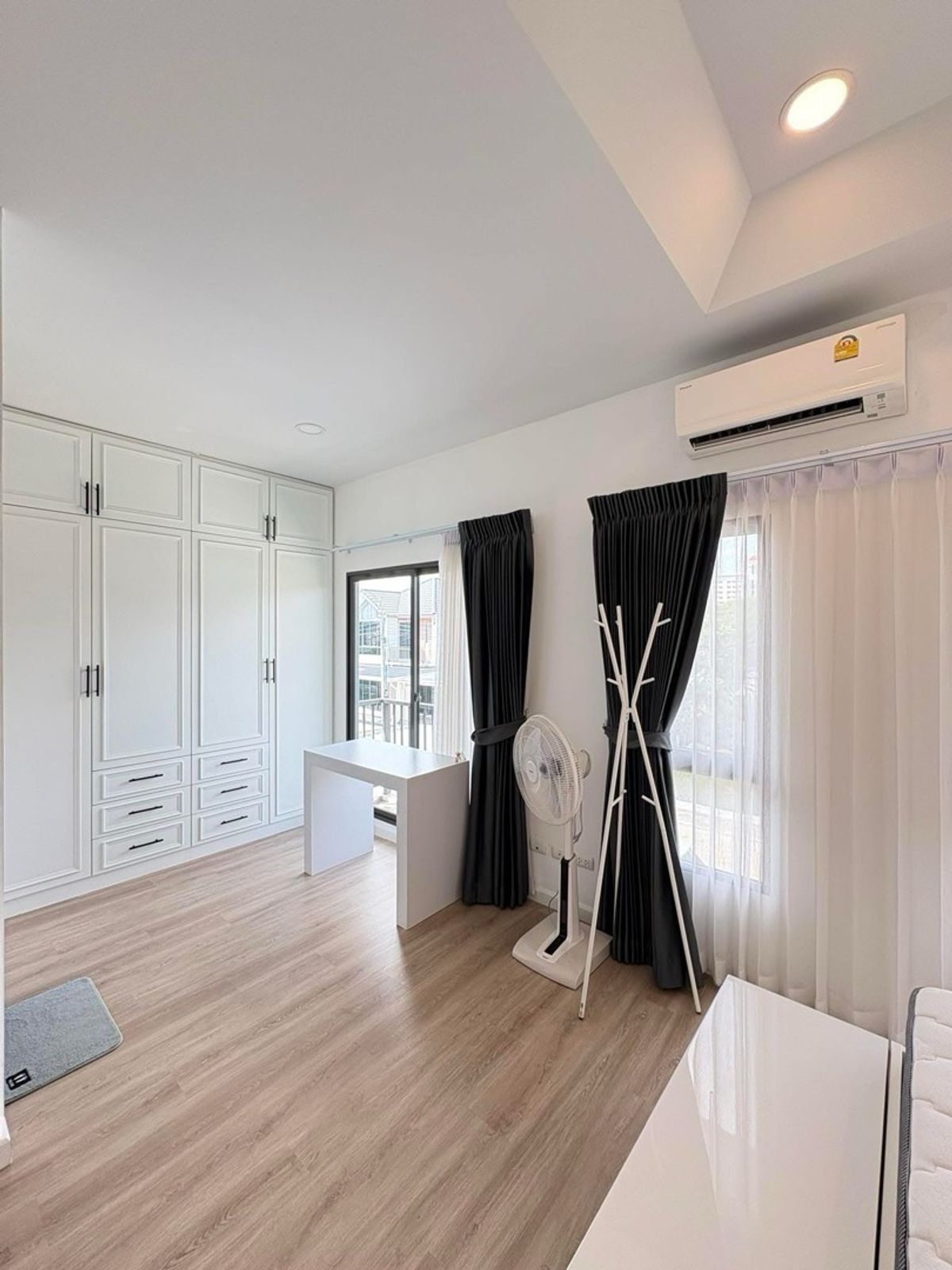 ขายบ้านบางนา แบริ่ง ลาซาล : 📌ด่วนนน บ้าน เพอร์เฟค พาร์ค บางนา ขนาด 200 Sq.m 4 bed 4 bath เพียง 7.49 MB (Rent 38,000)