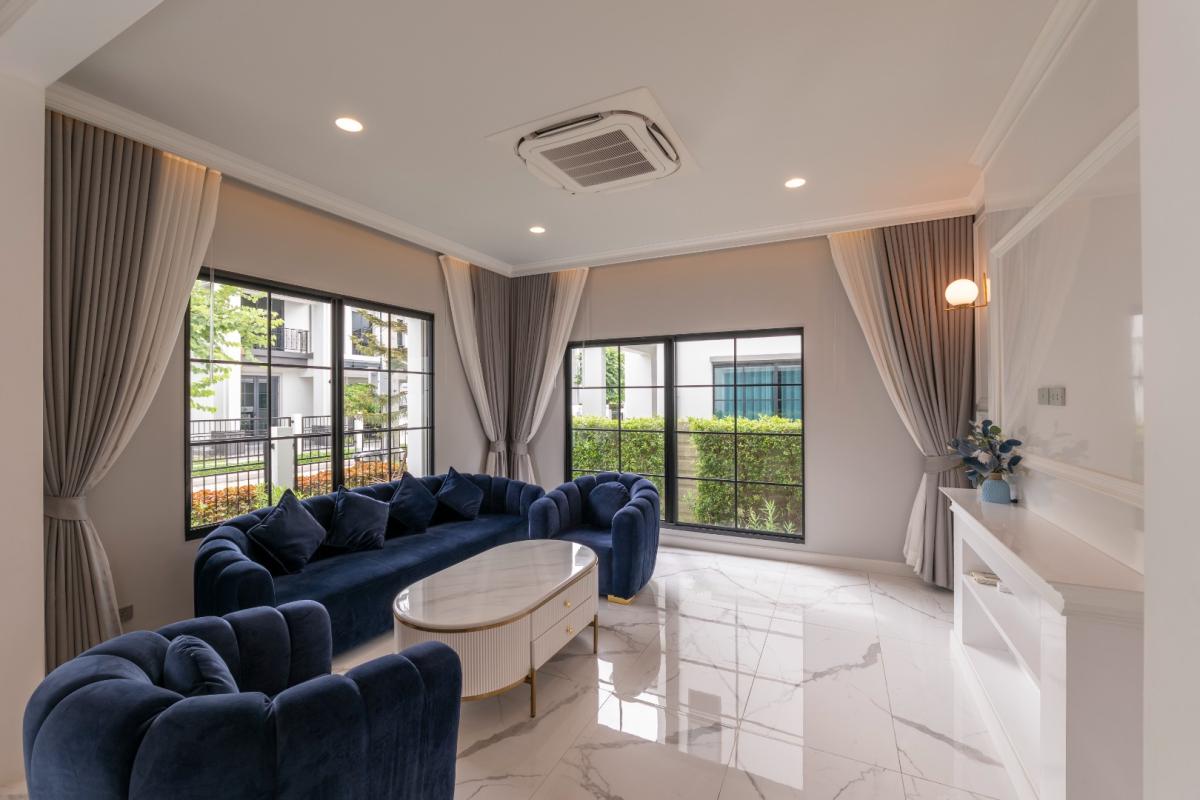 For RentHouseLadkrabang, Suwannaphum Airport : 🔥For urgent rent +🔥Setthasiri Bangna - Suvarnabhumi, Modern Classic style detached house, 5 bedrooms, 6 bathrooms, near Suvarnabhumi ❗