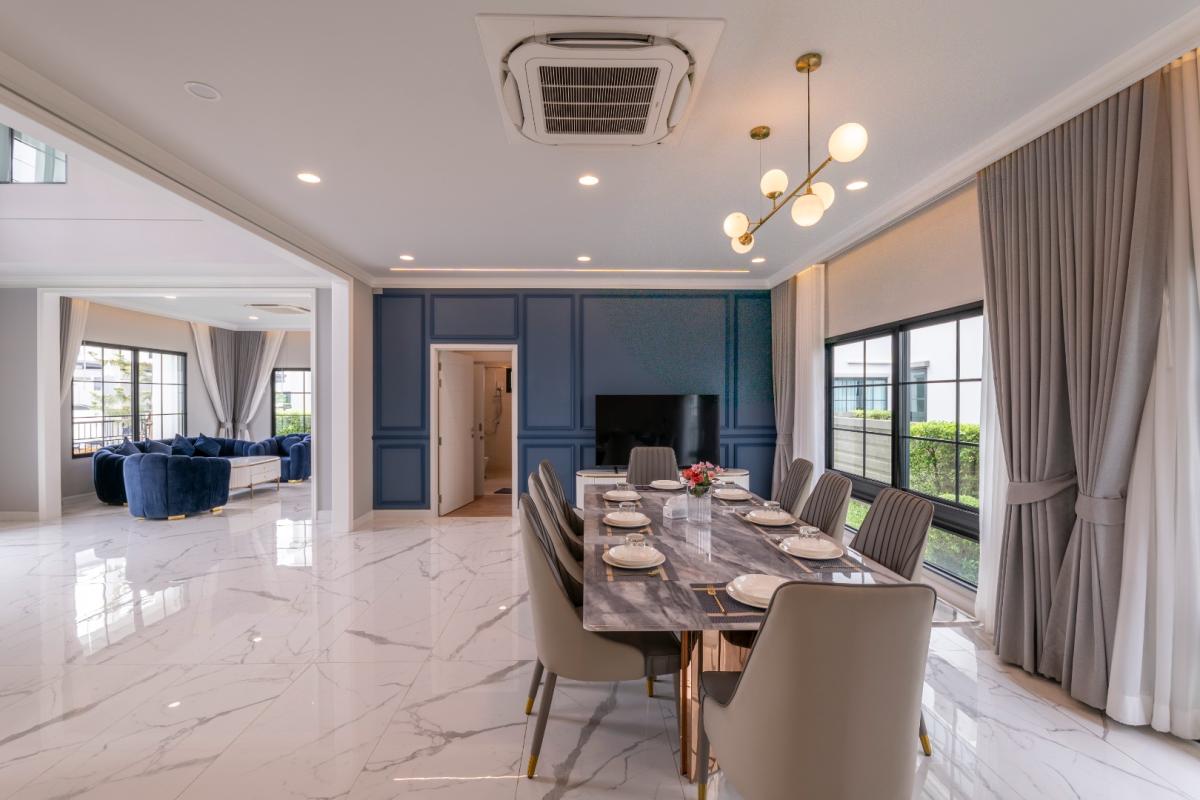 For RentHouseLadkrabang, Suwannaphum Airport : 🔥For urgent rent +🔥Setthasiri Bangna - Suvarnabhumi, Modern Classic style detached house, 5 bedrooms, 6 bathrooms, near Suvarnabhumi ❗