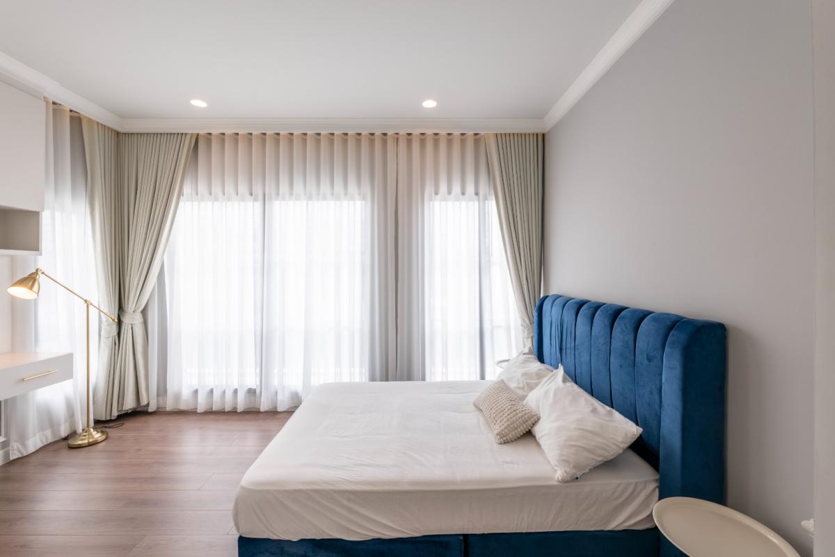 For RentHouseLadkrabang, Suwannaphum Airport : 🔥For urgent rent +🔥Setthasiri Bangna - Suvarnabhumi, Modern Classic style detached house, 5 bedrooms, 6 bathrooms, near Suvarnabhumi ❗