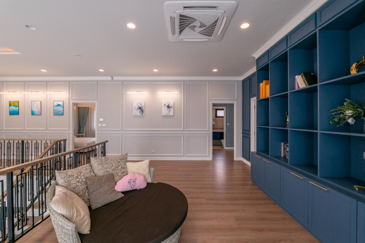 For RentHouseLadkrabang, Suwannaphum Airport : 🔥For urgent rent +🔥Setthasiri Bangna - Suvarnabhumi, Modern Classic style detached house, 5 bedrooms, 6 bathrooms, near Suvarnabhumi ❗