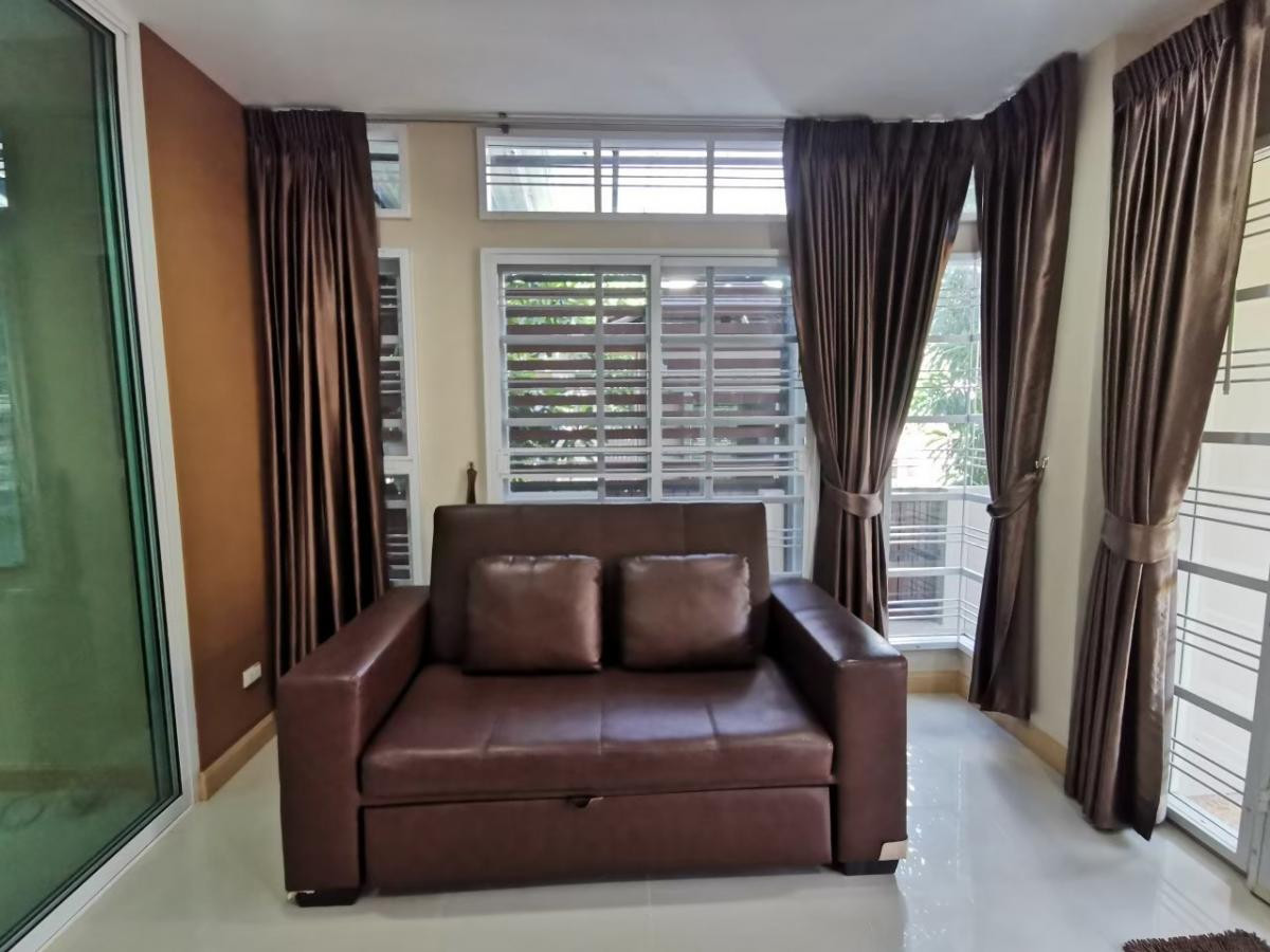 ให้เช่าบ้านวิภาวดี ดอนเมือง หลักสี่ : บ้านเดี่ยว 3ห้องนอน ติดเมืองเอก ใกล้สนามบิน เลี้ยงสัตว์ได้ เฟอร์นิเจอร์ครบ 