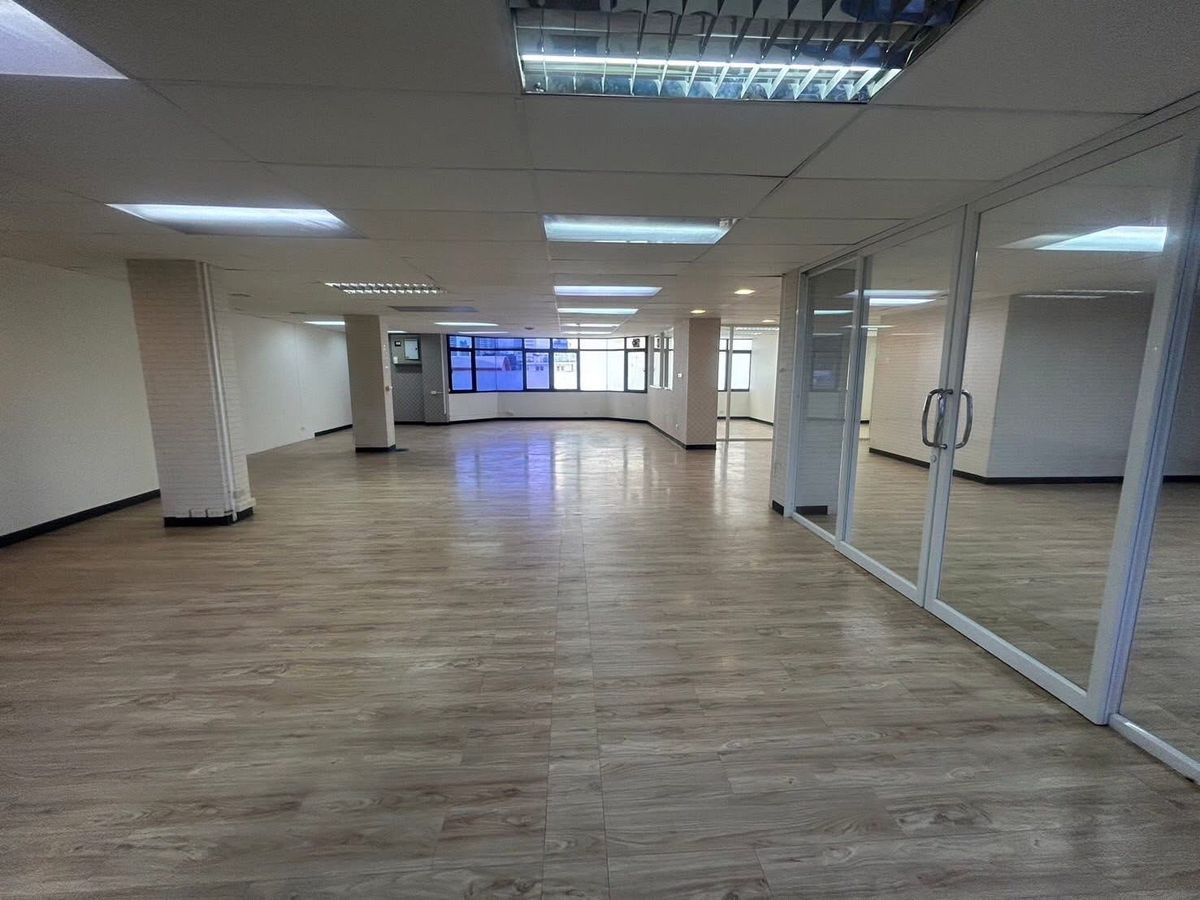ให้เช่าสำนักงานสาทร นราธิวาส : LTH13268 – Office for Rent | Sathorn 10 (Silom 9) | 182–95 sqm | 72.8K/Month | ใกล้ BTS Saint Louis | สำนักงานให้เช่า สาทร 10 (สีลม 9)