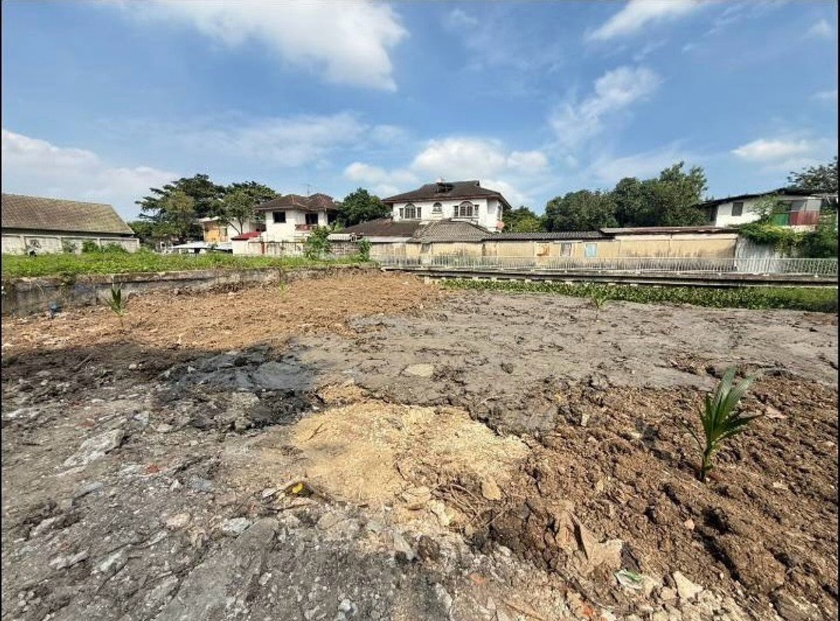 ขายที่ดินอ่อนนุช อุดมสุข : 📢 ขายที่ดินแปลงสวยสุขุมวิท 101 ทำเลดี เดินทางสะดวก ใกล้สถานีรถไฟฟ้า BTS ปุณณวิถี เหมาะสำหรับปลูกบ้านพักอาศัย หรือพัฒนาเป็นอสังหาริมทรัพย์เพื่อการลงทุน