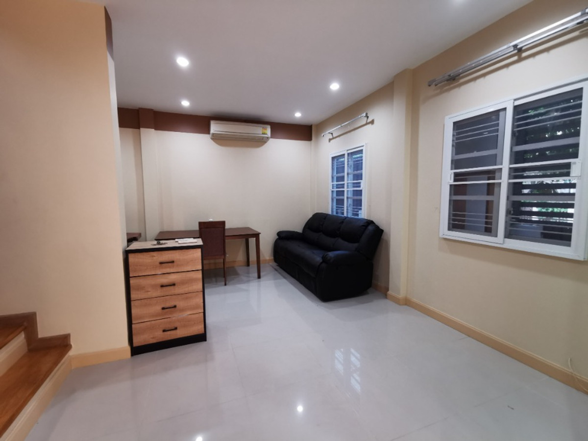 ให้เช่าบ้านวิภาวดี ดอนเมือง หลักสี่ : บ้านเดี่ยว 3ห้องนอน ติดเมืองเอก ใกล้สนามบิน เลี้ยงสัตว์ได้ เฟอร์นิเจอร์ครบ 