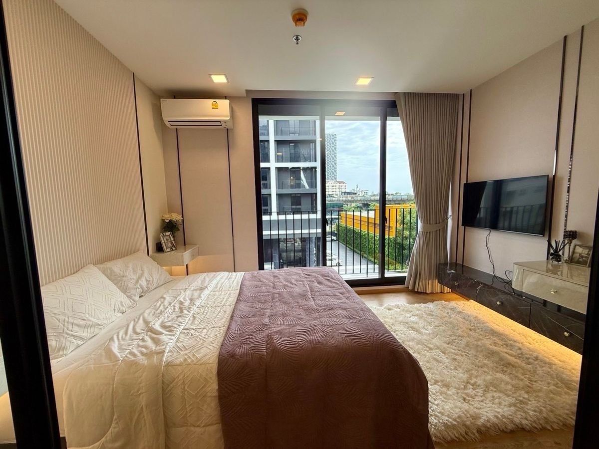 For RentCondoAri,Anusaowaree : 📌 Near BTS Ari 🚶🏼‍➡️ Walking only 700 meters to‼ ️ Rent 🔥 brand new condo! Noble Around Ari has never been rented.