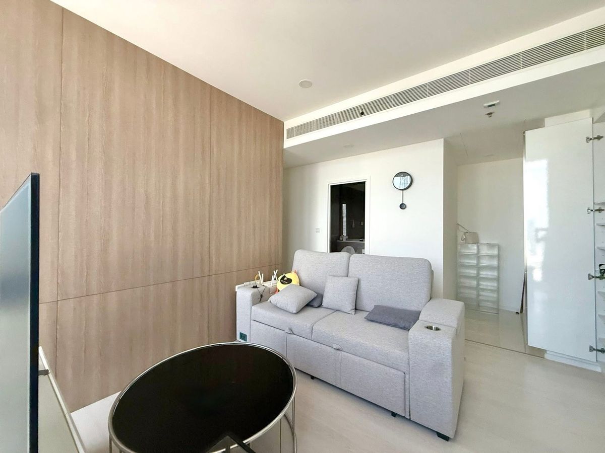 For SaleCondoKasetsart, Ratchayothin : 📢👇Corner unit with Panoramic View in the Heart of Ratchayothin – Prime Location Connected to BTS, Close to Offices, Universities, and Shopping Malls, Perfect for Both Living and Investment
