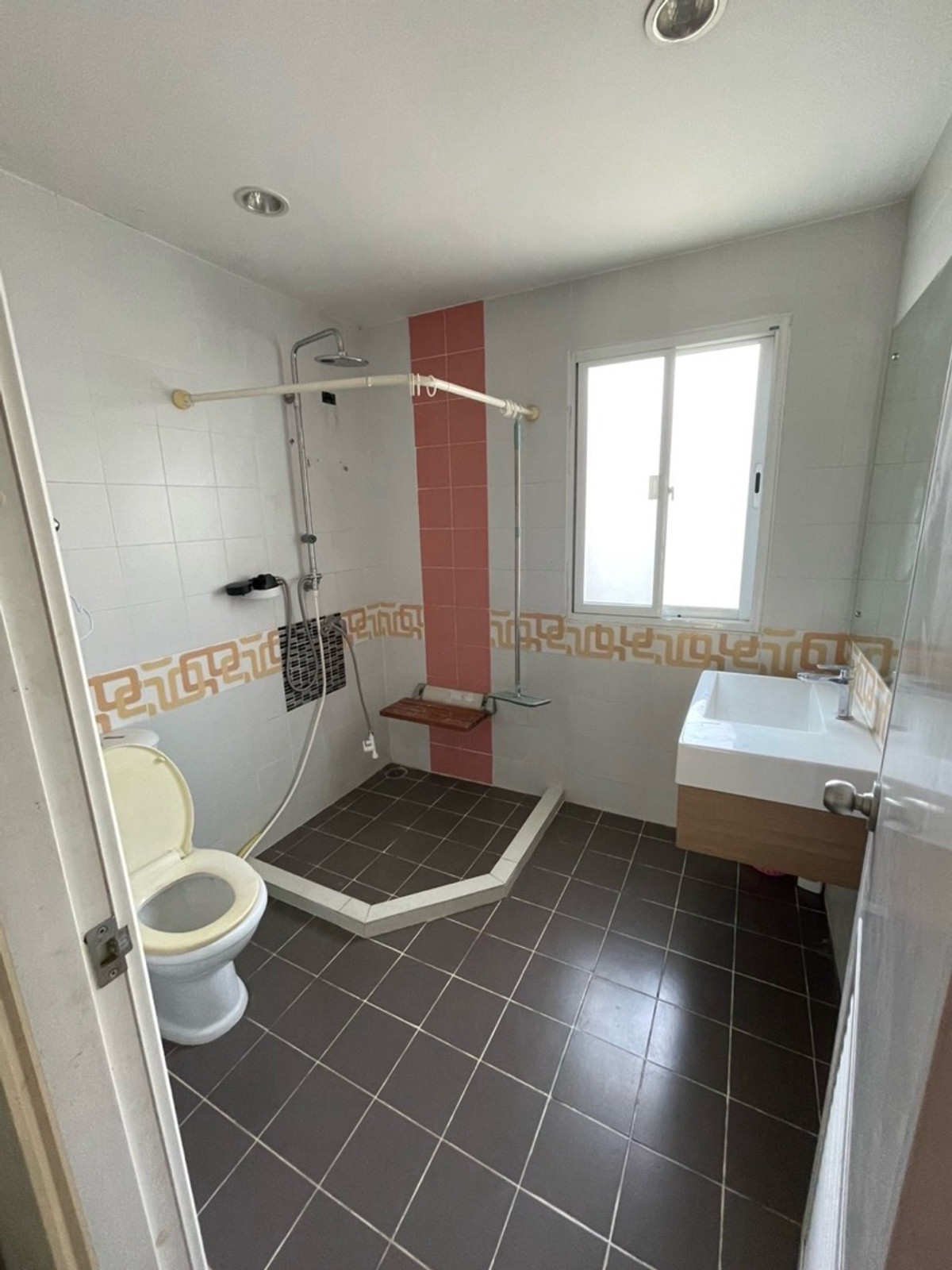 ให้เช่าทาวน์โฮมนนทบุรี บางใหญ่ บางบัวทอง : บ้าน 3ห้องนอน ติดตลาดบางใหญ่ ติดอำเภอบางใหญ่ ใกล้เซ็นทรัล เวสเกต 