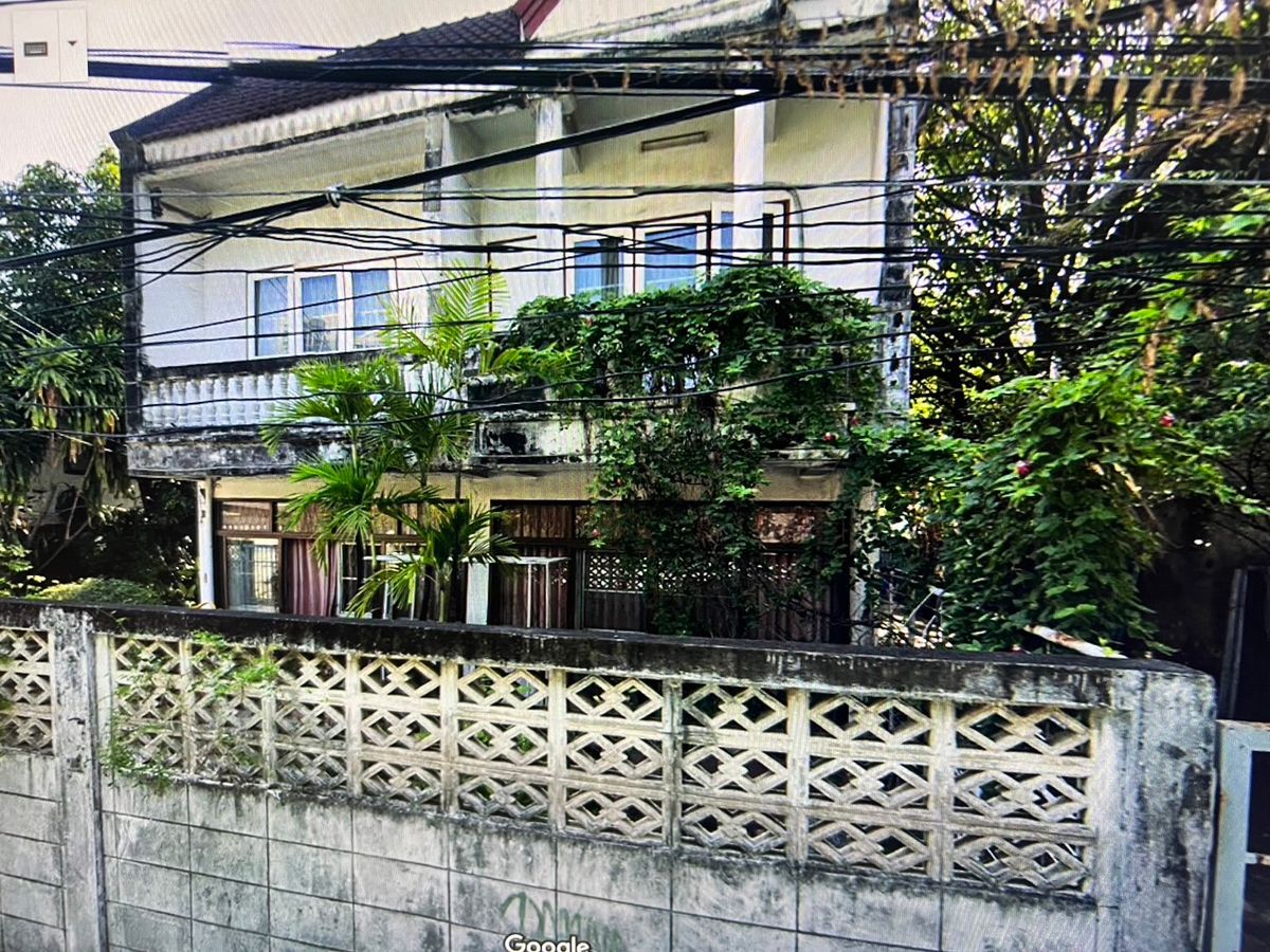 ขายบ้านอ่อนนุช อุดมสุข : ขายบ้านพร้อมห้องเช่าพร้อมที่ดิน สุขุมวิท46 ซอยภูมิจิตร เนื้อที่ 208 ตร.วา ราคาดีทำเลทอง คุ้มค่าลงทุน ด้วยราคาแบบนี้พื้นที่แบบนี้