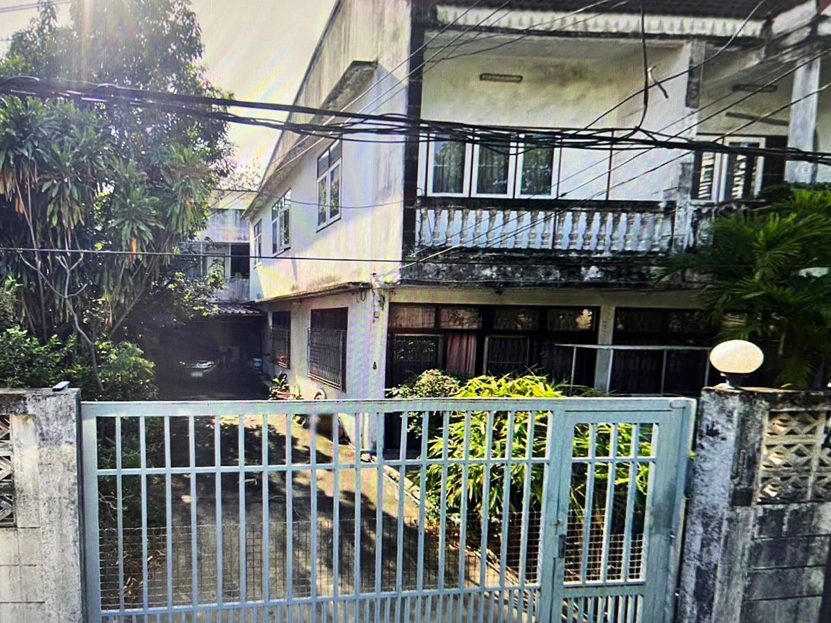 ขายบ้านอ่อนนุช อุดมสุข : ขายบ้านพร้อมห้องเช่าพร้อมที่ดิน สุขุมวิท46 ซอยภูมิจิตร เนื้อที่ 208 ตร.วา ราคาดีทำเลทอง คุ้มค่าลงทุน ด้วยราคาแบบนี้พื้นที่แบบนี้