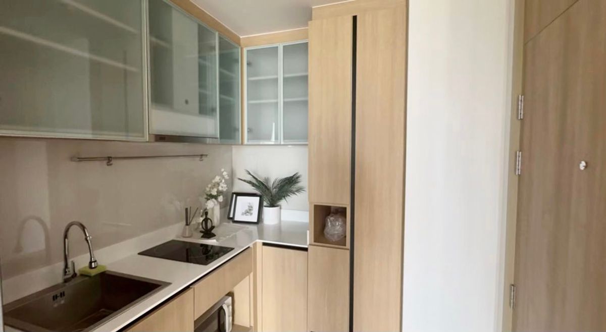 ให้เช่าคอนโดลาดพร้าว เซ็นทรัลลาดพร้าว : Pet Friendly ✅ Maru Ladprao 15 🐾 1 ห้องนอน 35 ตร. เพียง 24,000 .- เท่านั้น ! ห้องใหญ่ราคาเท่าห้องเล็ก ติด MRT ลาดพร้าว 📞 นัดชมเลยค่ะ 081-152-6154 Ag