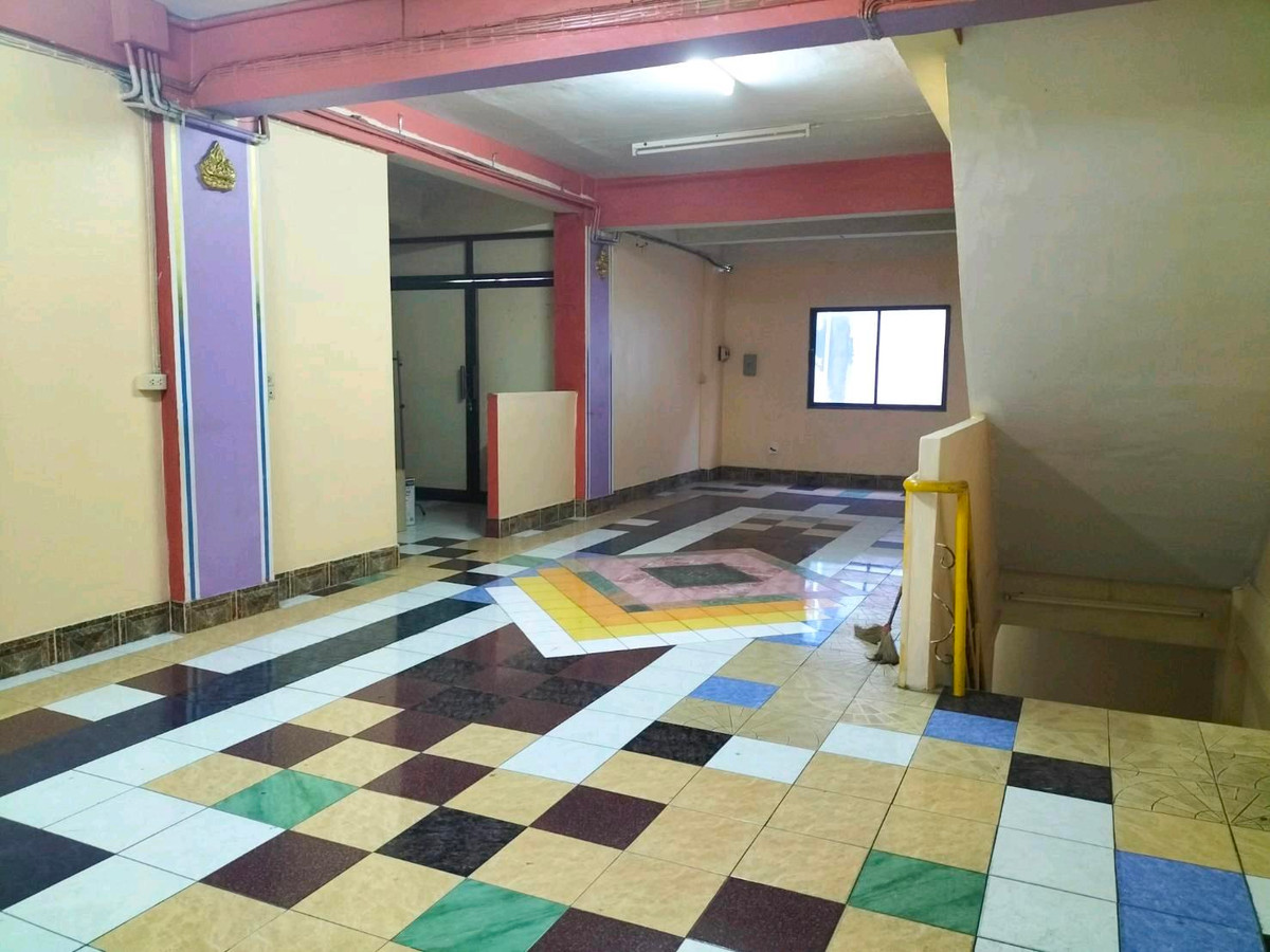 For SaleShop HouseRathburana, Suksawat : 🔥 Urgent sale !! 🔥 Selling cheap 2, 4 -story booths, not including roofs and basements
