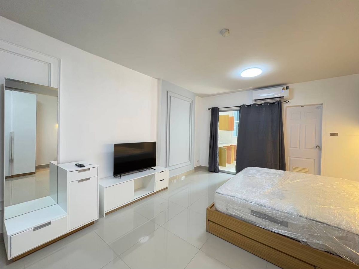 ให้เช่าคอนโดรัชดา ห้วยขวาง : ให้เช่า 🏙️ ขายคอนโด City Home Ratchada 🏙️ ขนาด 30 ตร.ม. ค่าเช่าเดือนละ 12,000 บาท   📲 สนใจติดต่อ Line ID: @c-asset 📞 โทร: 096-642-2656