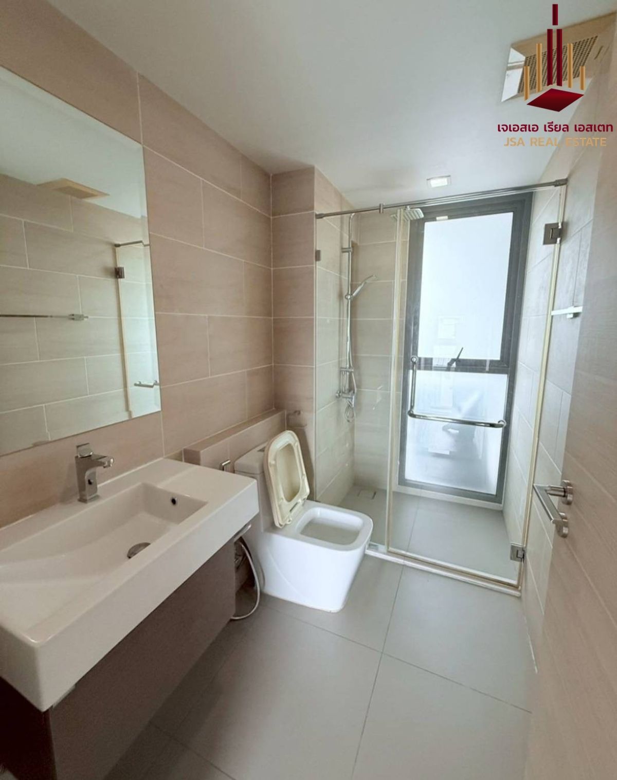 For RentCondoKasetsart, Ratchayothin : ✨ For RENT: T-One Phaholyothin 32 Condo ✨ 💰 ONLY 20,000 THB/Month