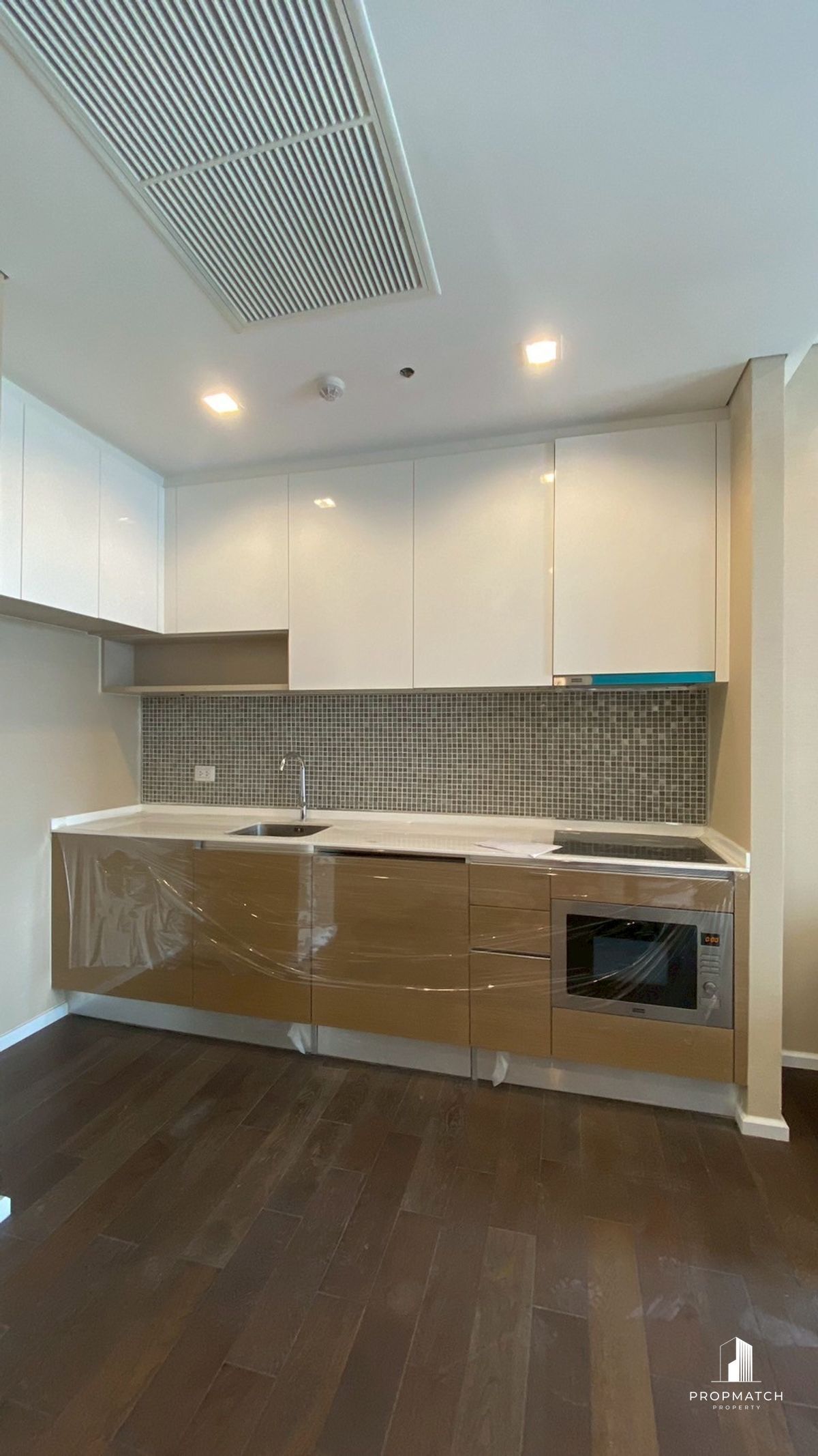 ขายคอนโดลาดพร้าว เซ็นทรัลลาดพร้าว : 🌆 Best Price in The Saint Residences – 2BR 92K/SQ.M. Only Tel.0984628898