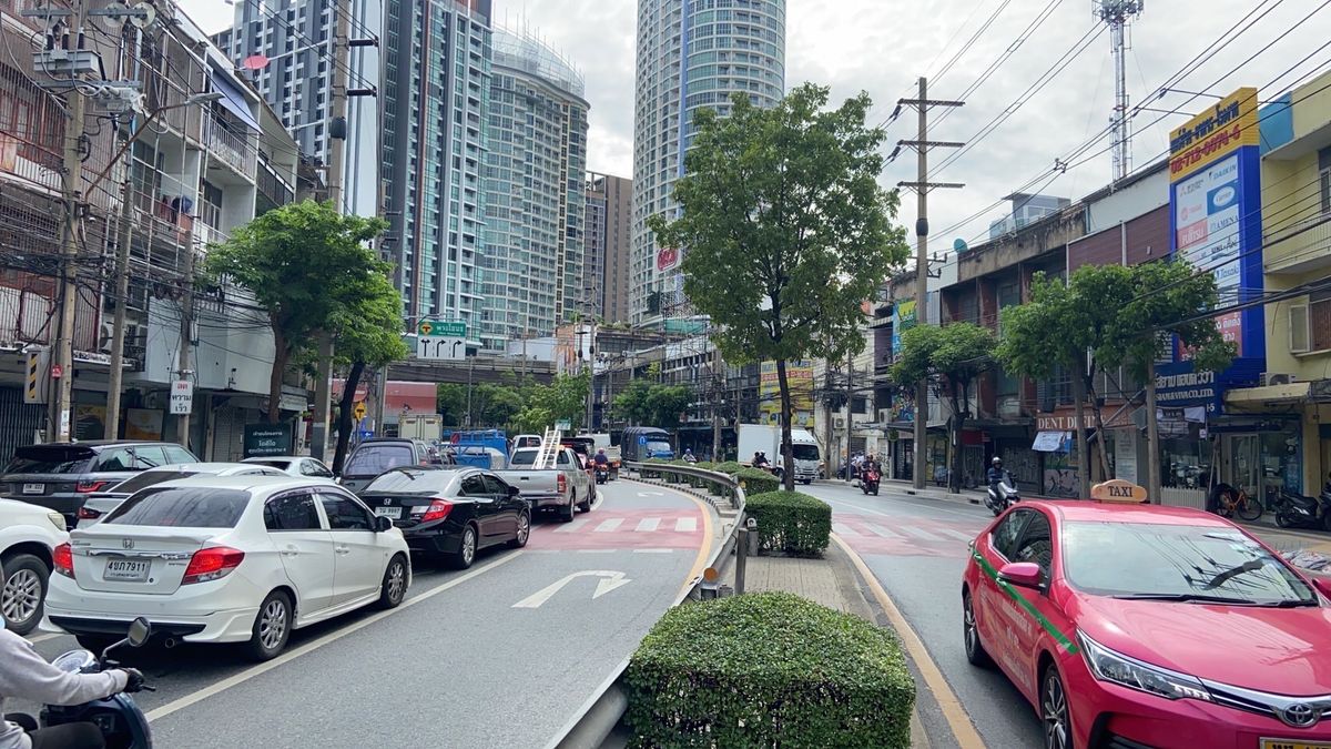 ขายบ้านอ่อนนุช อุดมสุข : ขายบ้านพร้อมห้องเช่าพร้อมที่ดิน สุขุมวิท46 ซอยภูมิจิตร เนื้อที่ 208 ตร.วา ราคาดีทำเลทอง คุ้มค่าลงทุน ด้วยราคาแบบนี้พื้นที่แบบนี้