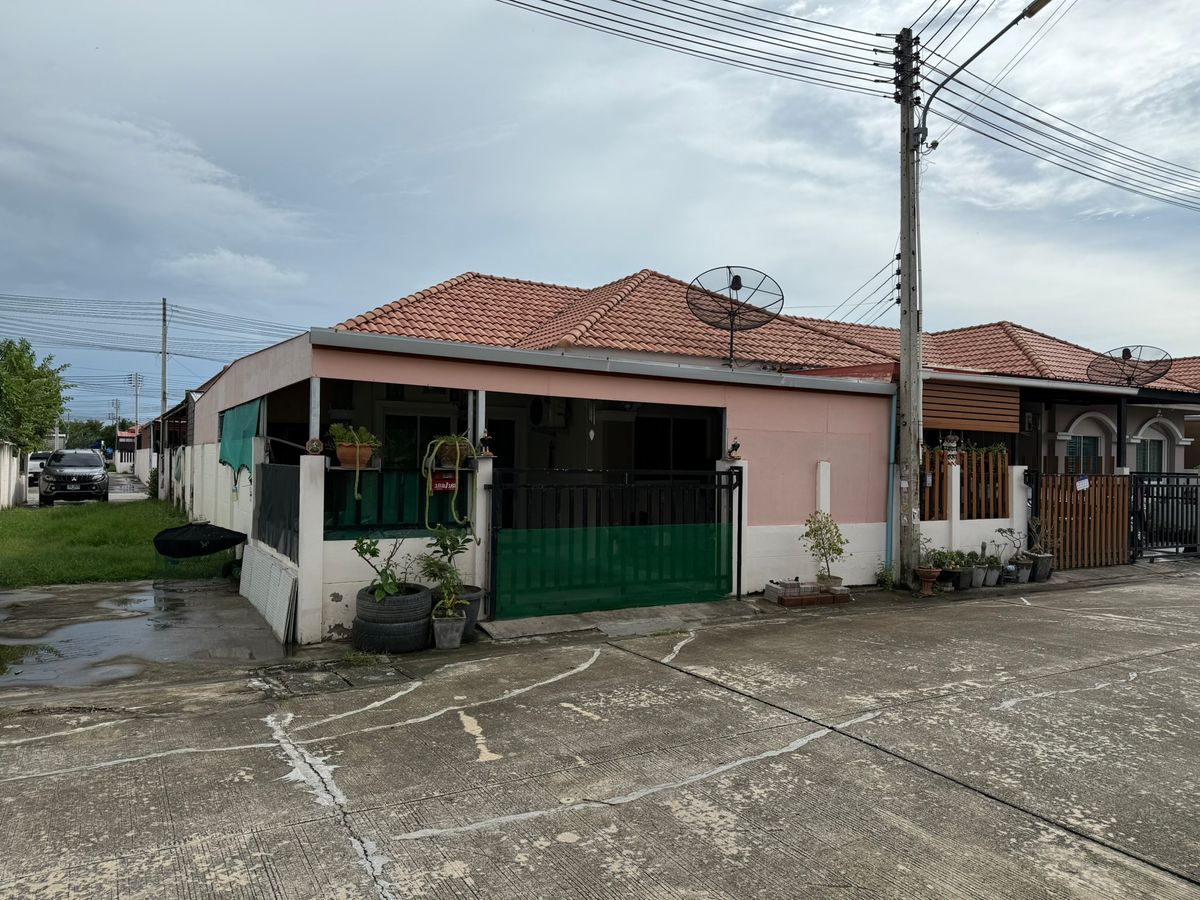 For SaleTownhomeSriracha Laem Chabang Ban Bueng : sell !! 1 -story townhouse in the corner of the Grand Town 2, Bueng Subdistrict, Si Racha District