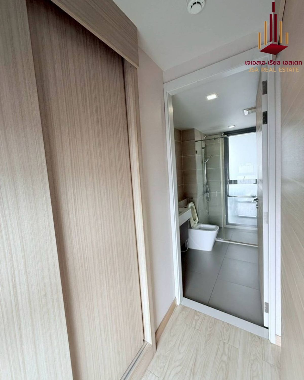 For RentCondoKasetsart, Ratchayothin : ✨ For RENT: T-One Phaholyothin 32 Condo ✨ 💰 ONLY 20,000 THB/Month