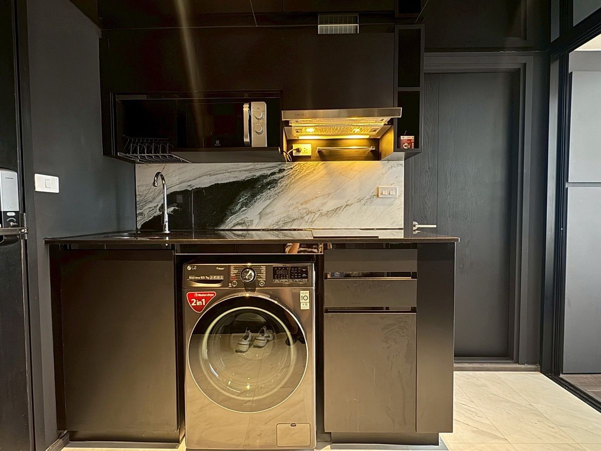 For RentCondoKasetsart, Ratchayothin : 🔥For urgent rent 🔥Knightbridge Space Ratchayothin, fully built-in, corner room, beautiful view, fully furnished, next to BTS Phahon Yothin 24 ❗