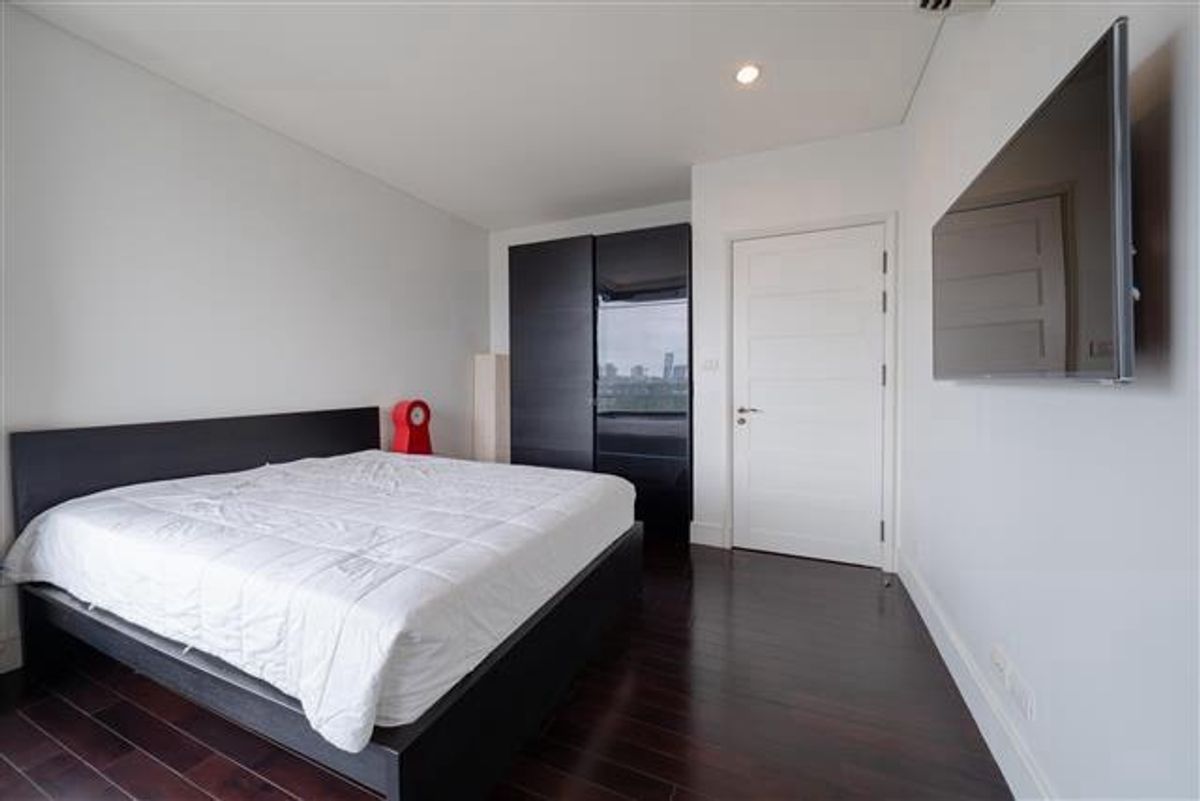 ให้เช่าคอนโดสุขุมวิท อโศก ทองหล่อ : 3 BED AT AGUSTON
