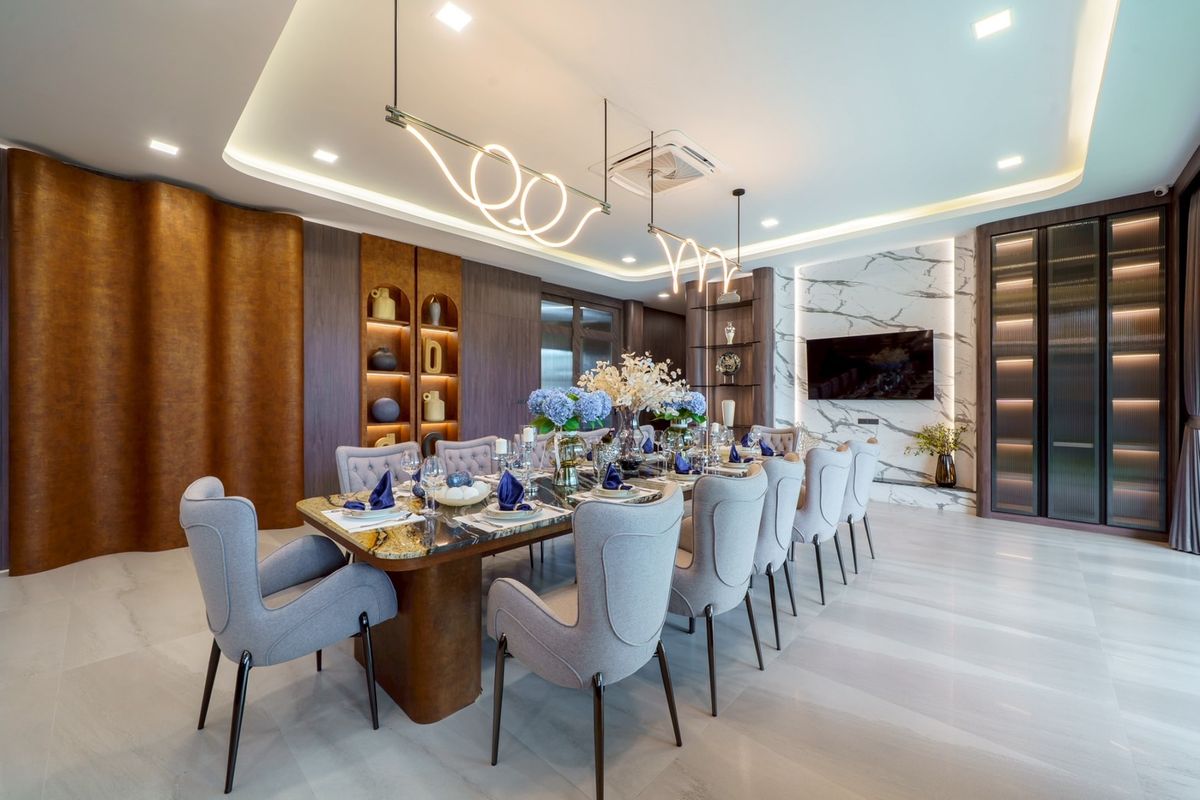 ขายพัทยา บางแสน ชลบุรี สัตหีบ : Ultra Luxury Pool Villa in Pattaya