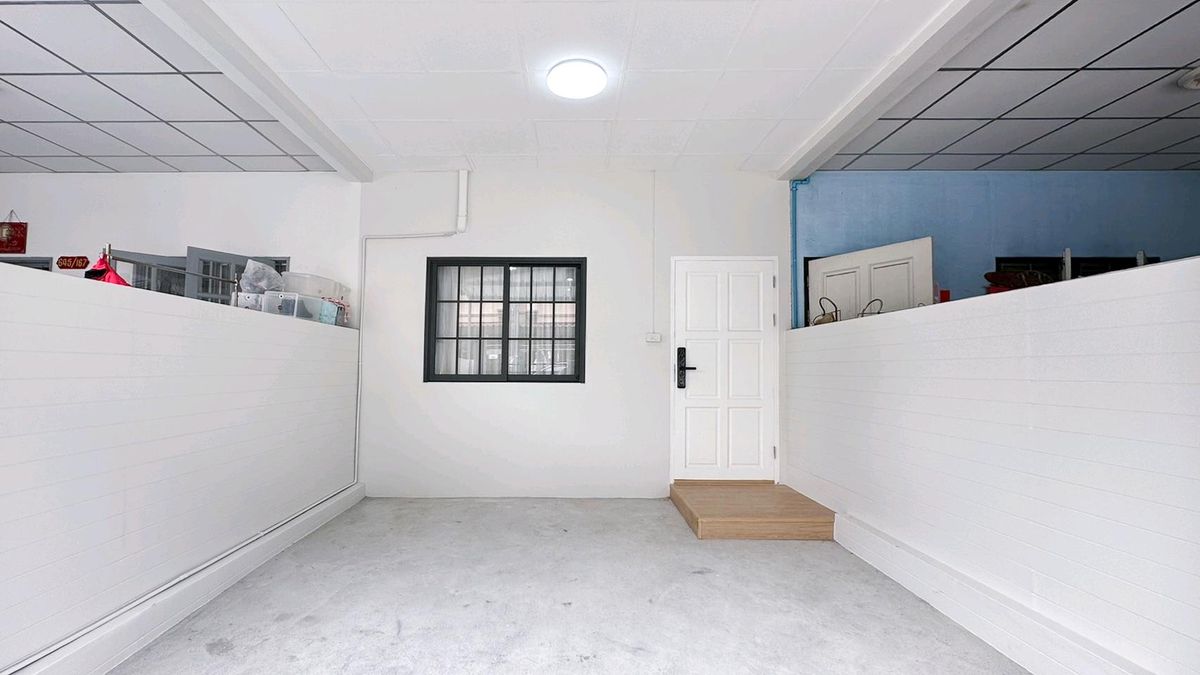 For SaleTownhomeLadprao101, Happy Land, The Mall Bang Kapi : 🏘🏡《 2 -story townhome 》🩷 Beautifully decorated with Can be a family.