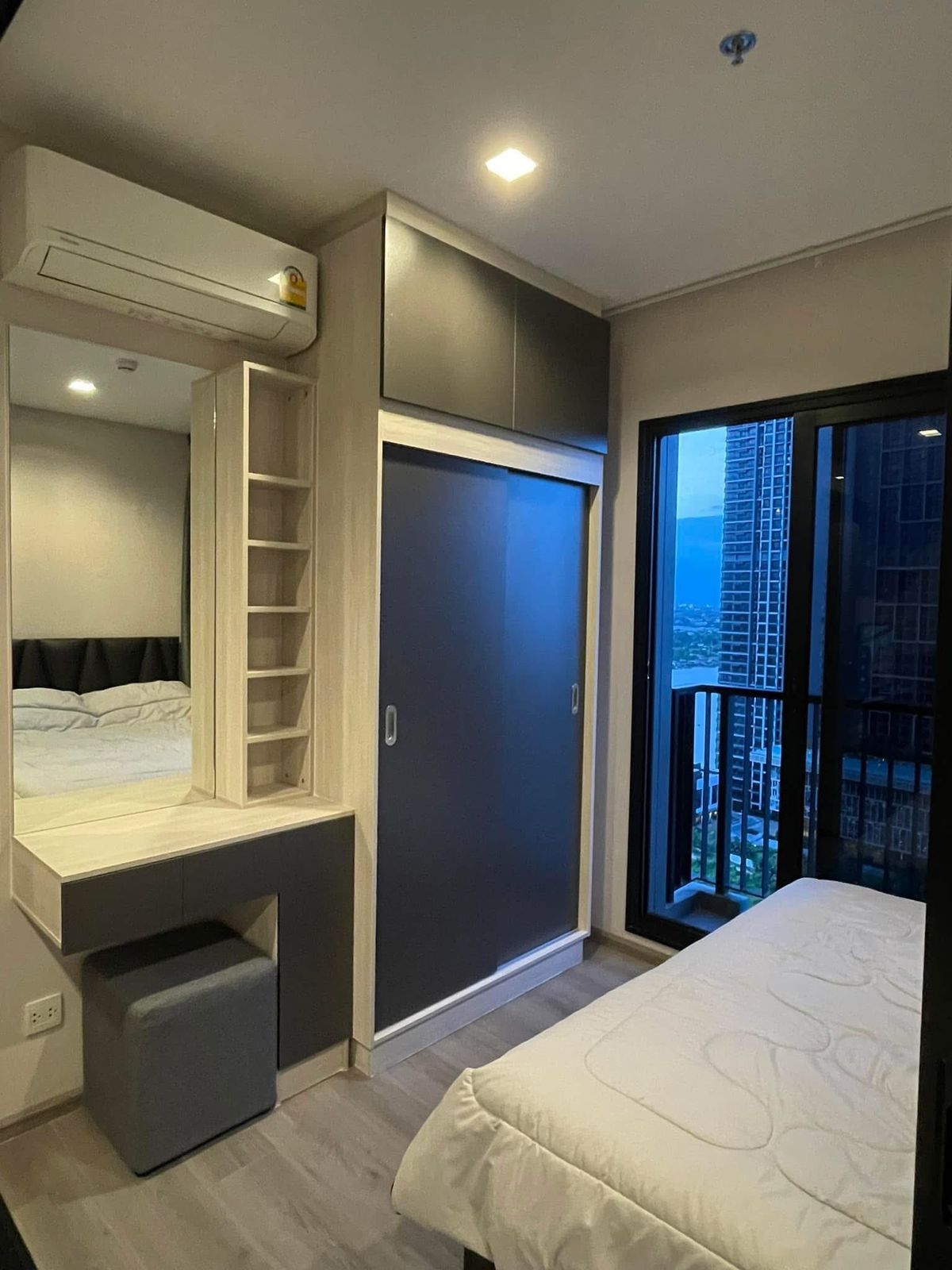 ขายคอนโดรัตนาธิเบศร์ สนามบินน้ำ พระนั่งเกล้า : ขาย รหัส PP369 คอนโด The Politan Rive