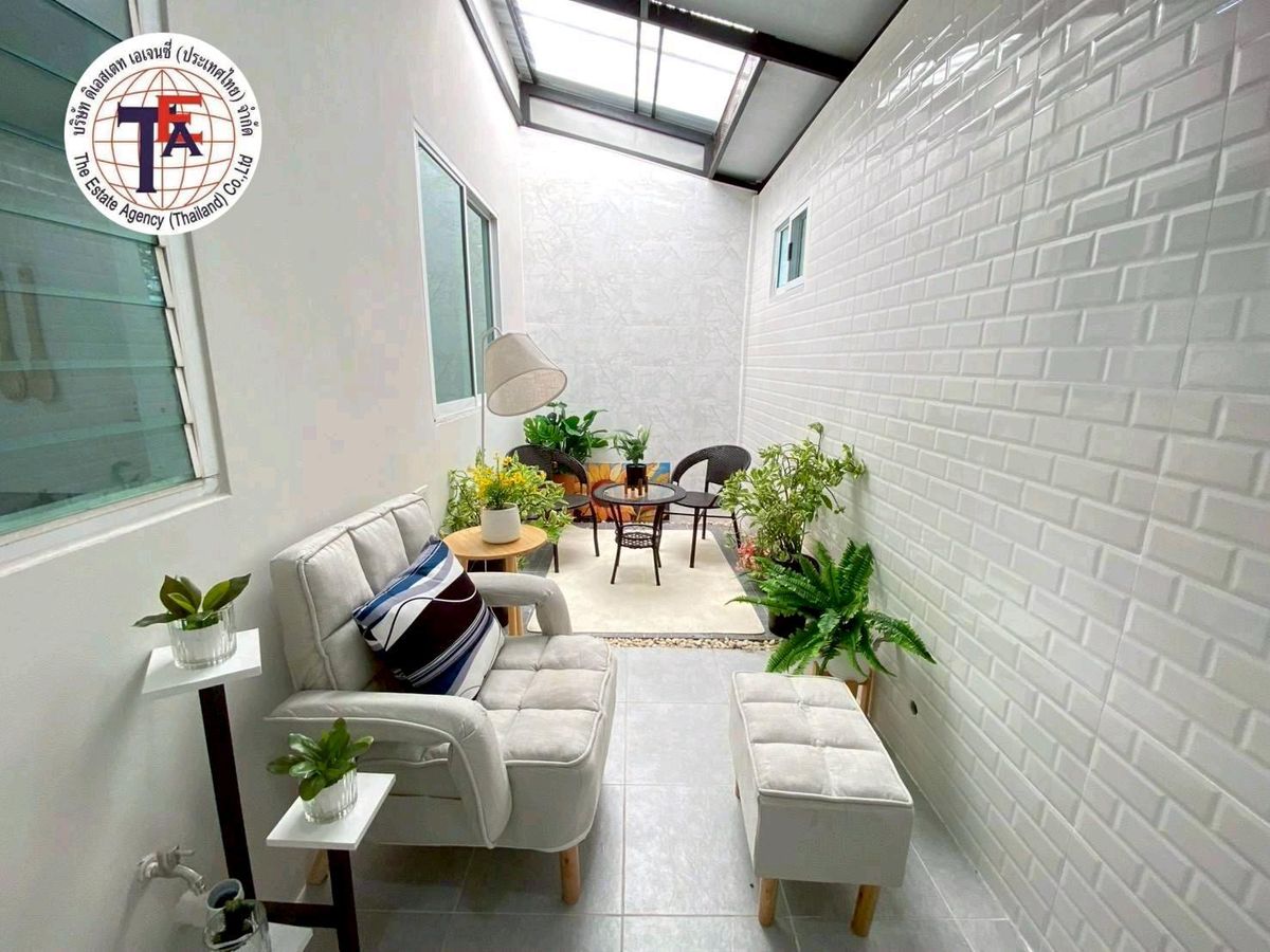 For SaleTownhomePathum Thani,Rangsit, Thammasat : 2-storey townhome for sale, Ilev Town Village, Lam Luk Ka Khlong 3 Future Park, Rangsit, Dream World Rangsit-Nakhon Nayai Sai Mai, Phahonyothin Kanchanaphisek, Lat Sawai Market, Na Charoen Market, Th Thua Two Golf Course Sin Phai Hospital Bang Pakok Hospi