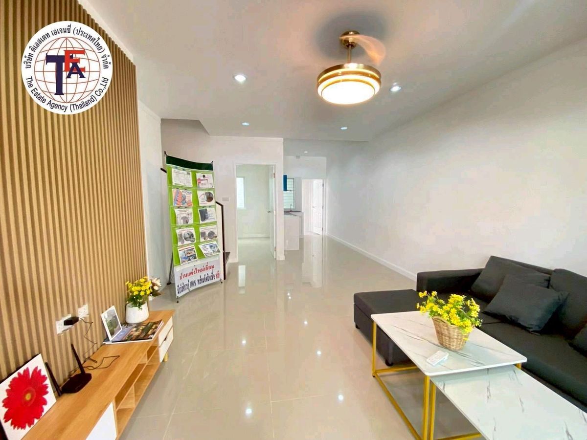 For SaleTownhomePathum Thani,Rangsit, Thammasat : 2-storey townhome for sale, Ilev Town Village, Lam Luk Ka Khlong 3 Future Park, Rangsit, Dream World Rangsit-Nakhon Nayai Sai Mai, Phahonyothin Kanchanaphisek, Lat Sawai Market, Na Charoen Market, Th Thua Two Golf Course Sin Phai Hospital Bang Pakok Hospi