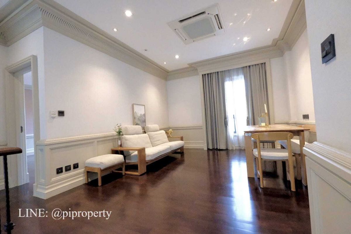 ให้เช่าบ้านบางนา แบริ่ง ลาซาล : ให้เช่า: วิลล่าหรูในโครงการแกรนด์ บางกอก บูเลอวาร์ด สุขุมวิท 4 ห้องนอน 5 ห้องน้ำ