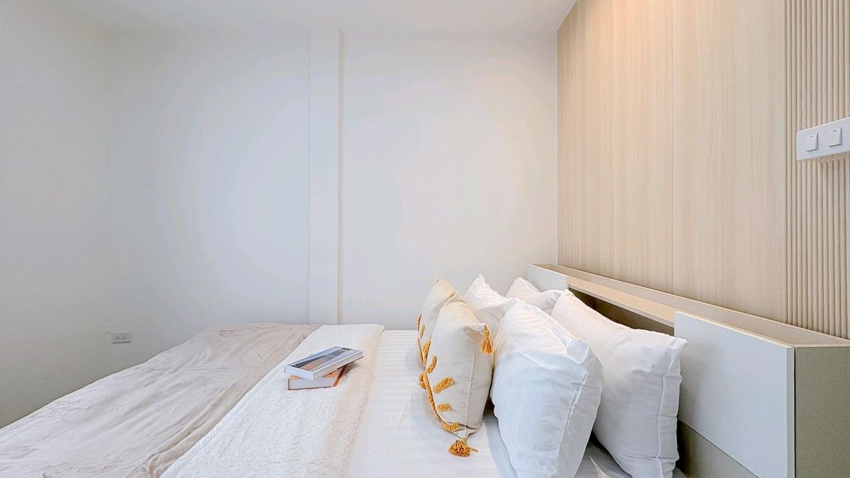 For SaleTownhomeLadprao101, Happy Land, The Mall Bang Kapi : 🏘🏡《 2 -story townhome 》🩷 Beautifully decorated with Can be a family.