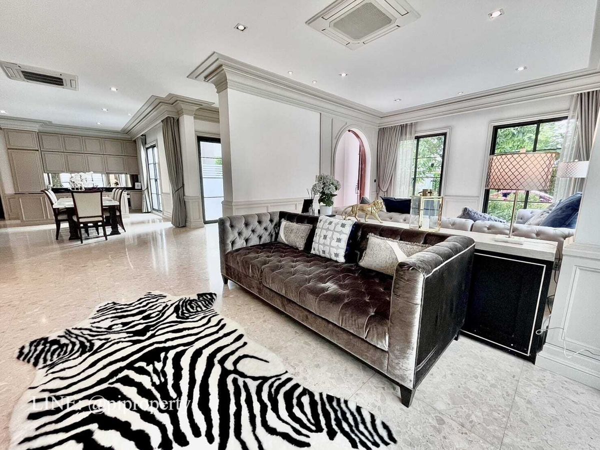 ให้เช่าบ้านบางนา แบริ่ง ลาซาล : ให้เช่า: วิลล่าหรูในโครงการแกรนด์ บางกอก บูเลอวาร์ด สุขุมวิท 4 ห้องนอน 5 ห้องน้ำ