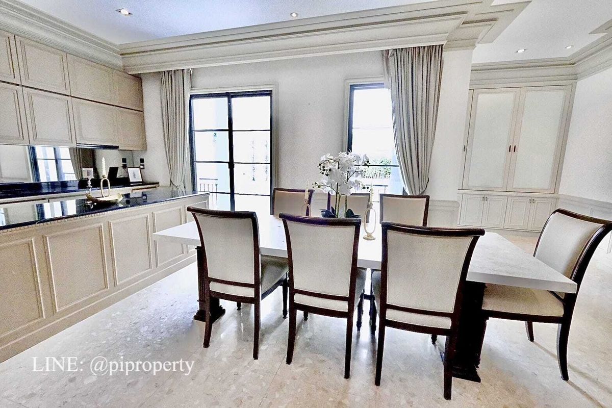 ให้เช่าบ้านบางนา แบริ่ง ลาซาล : ให้เช่า: วิลล่าหรูในโครงการแกรนด์ บางกอก บูเลอวาร์ด สุขุมวิท 4 ห้องนอน 5 ห้องน้ำ