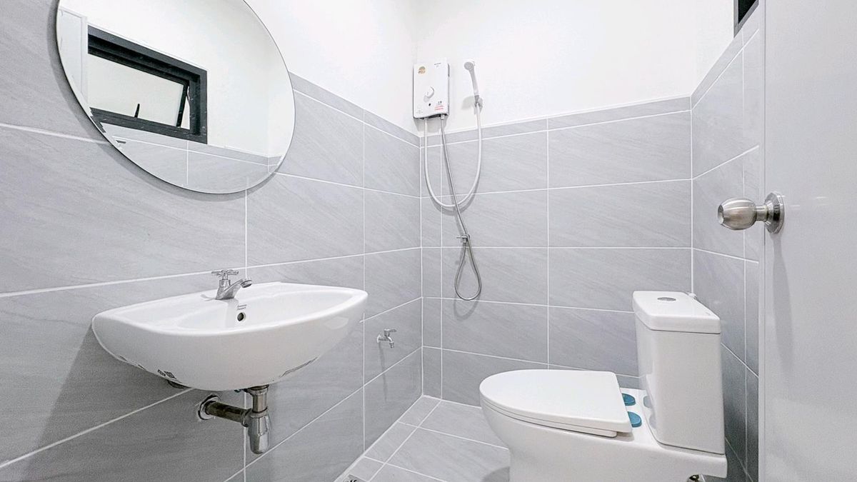 For SaleTownhomeLadprao101, Happy Land, The Mall Bang Kapi : 🏘🏡《 2 -story townhome 》🩷 Beautifully decorated with Can be a family.