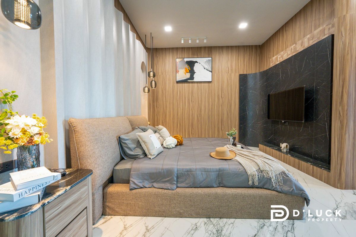 ขายพัทยา บางแสน ชลบุรี สัตหีบ : Ultra Luxury Pool Villa in Pattaya