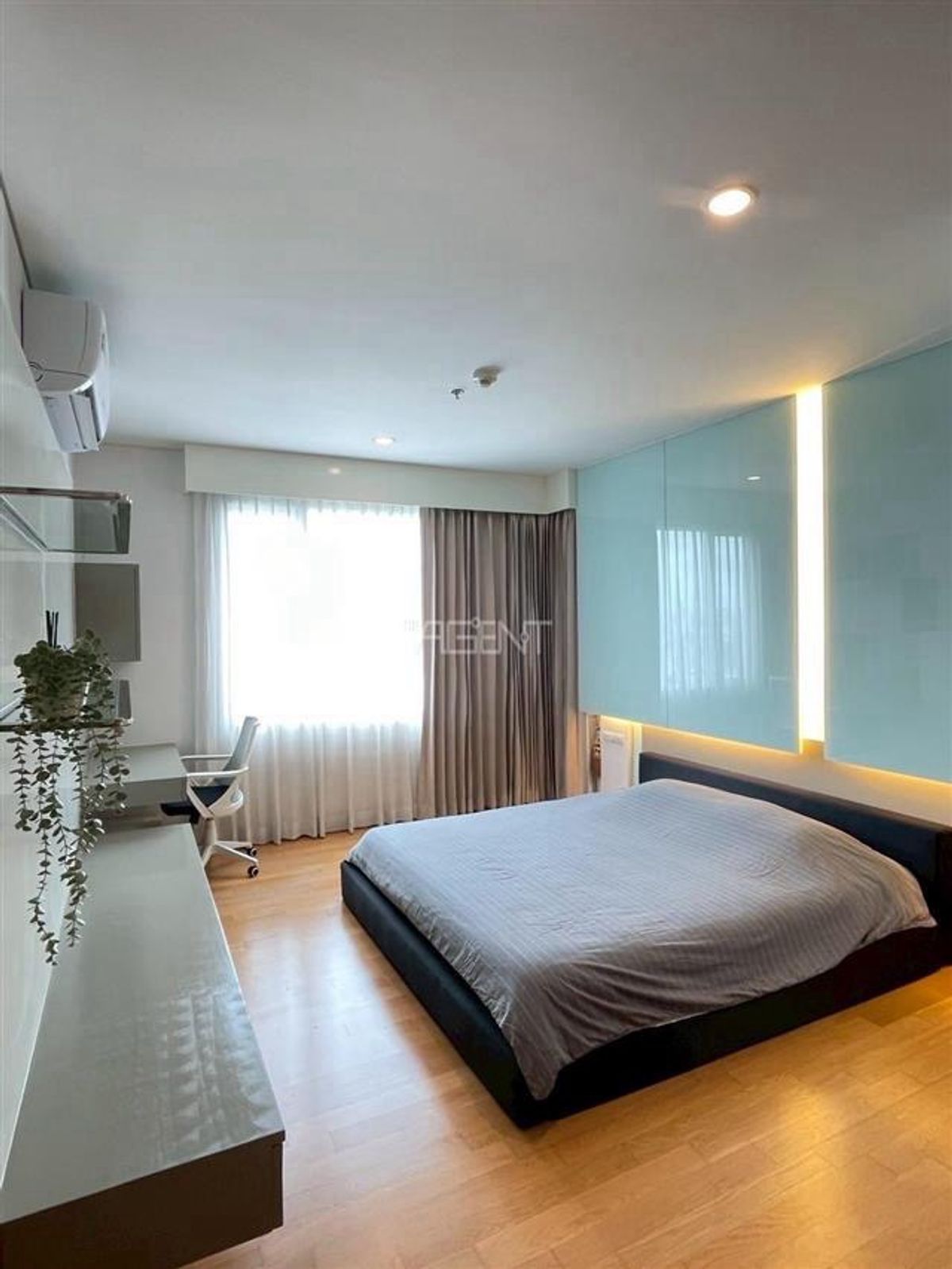 ให้เช่าคอนโดวงเวียนใหญ่ เจริญนคร : 2 BED AT VILLA SATHORN