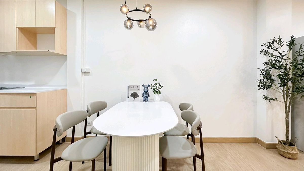 For SaleTownhomeLadprao101, Happy Land, The Mall Bang Kapi : 🏘🏡《 2 -story townhome 》🩷 Beautifully decorated with Can be a family.