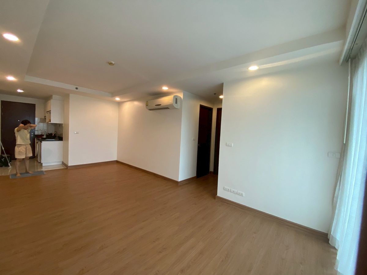 ขายคอนโดลาดพร้าว เซ็นทรัลลาดพร้าว : 🔥 HOT Deal! Abstracts Phahonyothin Park ชั้น 1x | 58 ตร.ม. ราคาดีที่สุดในตลาด 5.8 ลบ. All-in 087-808-3690 (ฟีฟ่า)