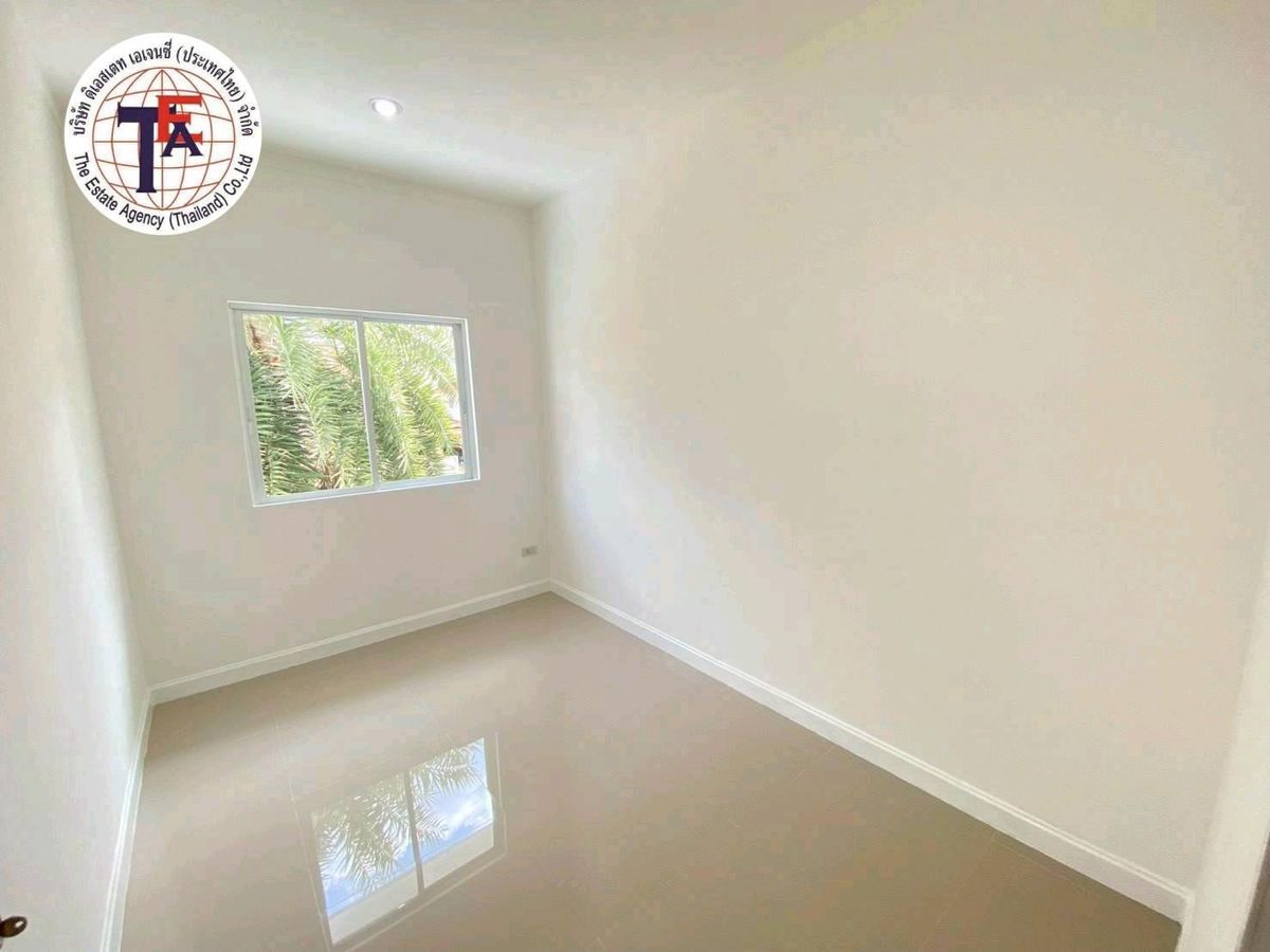 For SaleTownhomePathum Thani,Rangsit, Thammasat : 2-storey townhome for sale, Ilev Town Village, Lam Luk Ka Khlong 3 Future Park, Rangsit, Dream World Rangsit-Nakhon Nayai Sai Mai, Phahonyothin Kanchanaphisek, Lat Sawai Market, Na Charoen Market, Th Thua Two Golf Course Sin Phai Hospital Bang Pakok Hospi