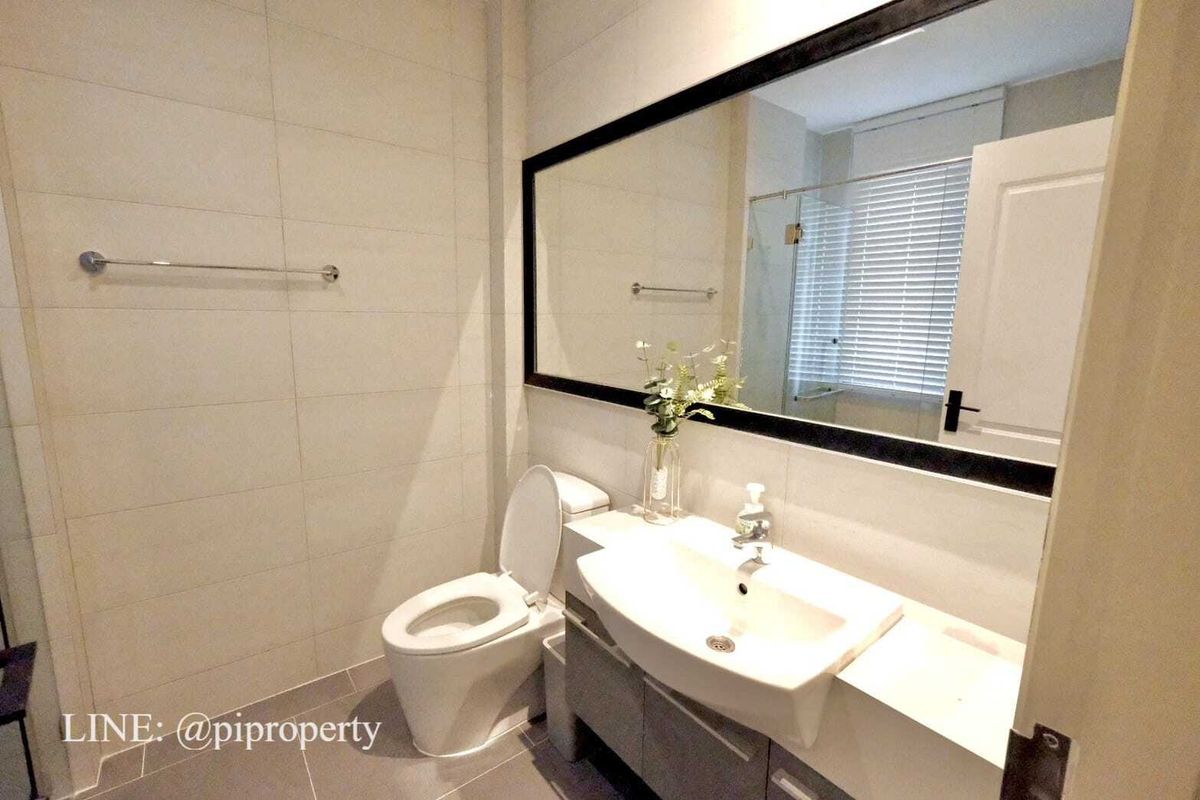 ให้เช่าบ้านบางนา แบริ่ง ลาซาล : ให้เช่า: วิลล่าหรูในโครงการแกรนด์ บางกอก บูเลอวาร์ด สุขุมวิท 4 ห้องนอน 5 ห้องน้ำ