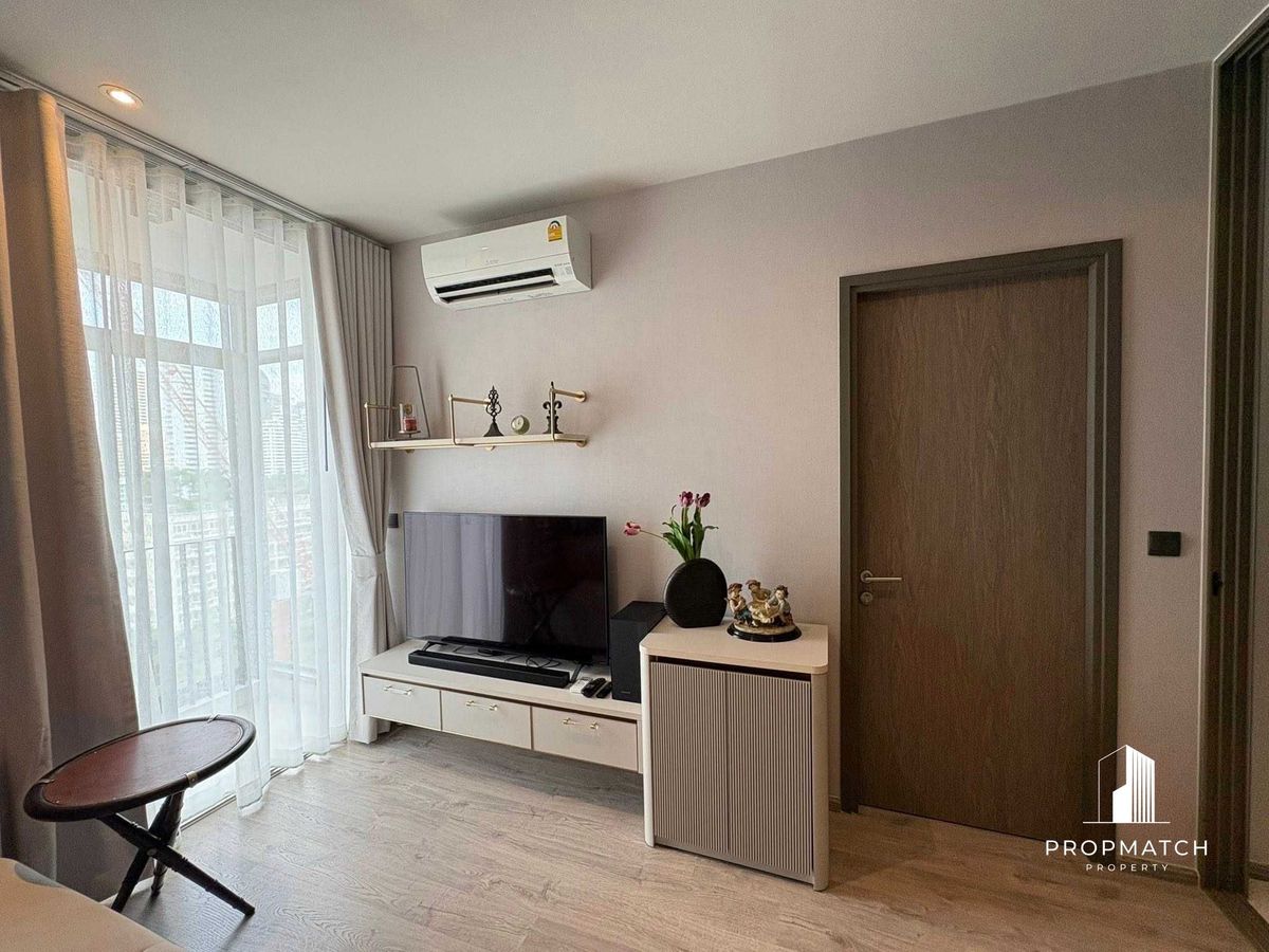 ให้เช่าคอนโดสุขุมวิท อโศก ทองหล่อ : ✨Flash Deal ✨Rhythm Ekkamai Estate( 1Bed 1Bath 34SQM.) แต่งครบพร้อมอยู่ !! เพียง 30,000บาทต่อเดือน Tel.0981315848 @propmatch