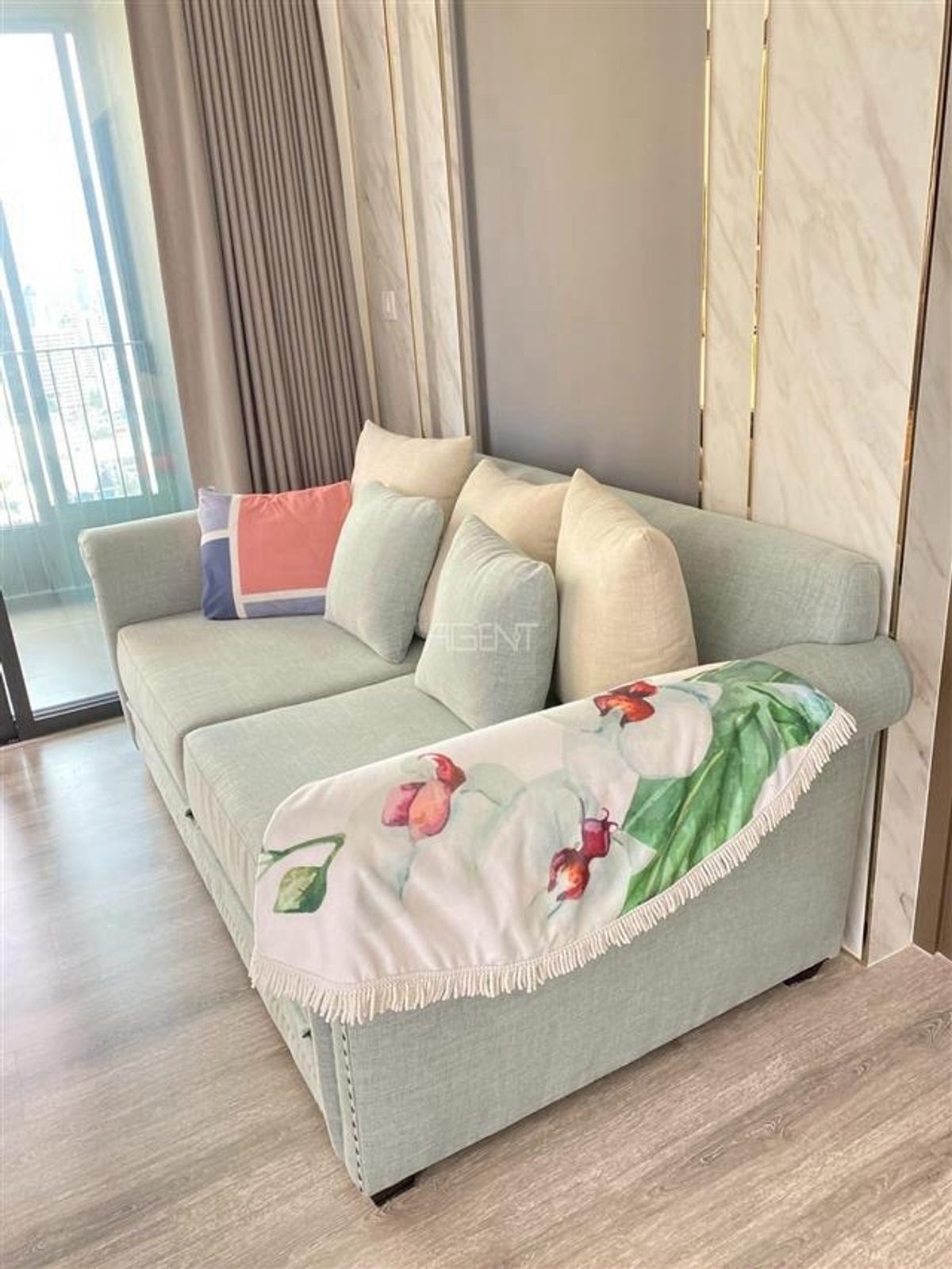 ให้เช่าคอนโดพระราม 9 เพชรบุรีตัดใหม่ RCA : 2 BEDS AT IDEO MOBI ASOKE