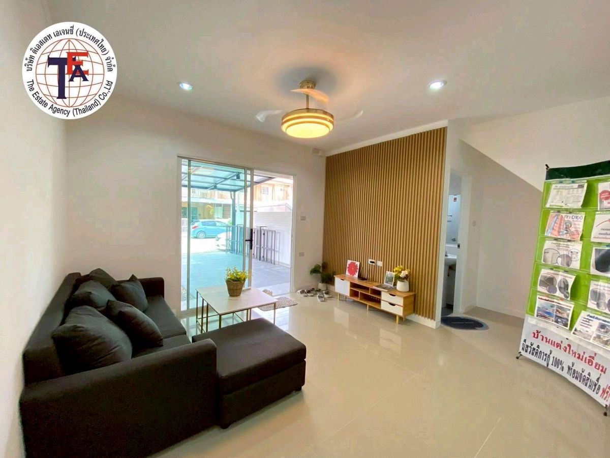 For SaleTownhomePathum Thani,Rangsit, Thammasat : 2-storey townhome for sale, Ilev Town Village, Lam Luk Ka Khlong 3 Future Park, Rangsit, Dream World Rangsit-Nakhon Nayai Sai Mai, Phahonyothin Kanchanaphisek, Lat Sawai Market, Na Charoen Market, Th Thua Two Golf Course Sin Phai Hospital Bang Pakok Hospi