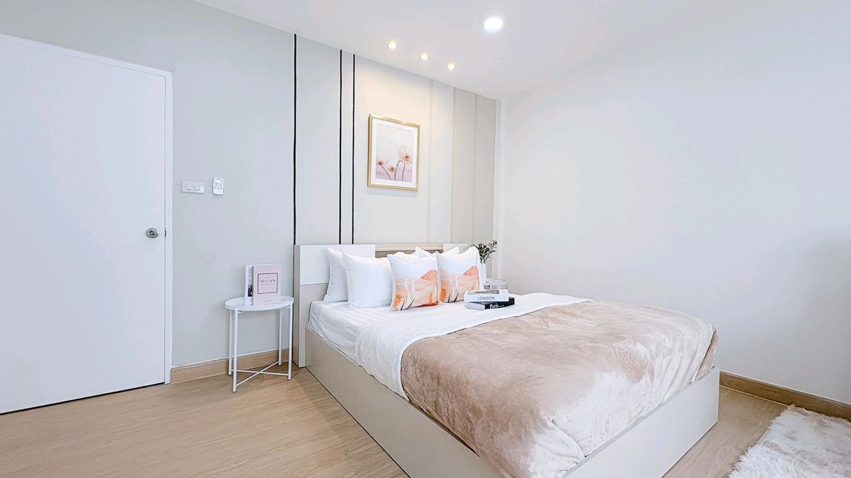 For SaleTownhomeLadprao101, Happy Land, The Mall Bang Kapi : 🏘🏡《 2 -story townhome 》🩷 Beautifully decorated with Can be a family.