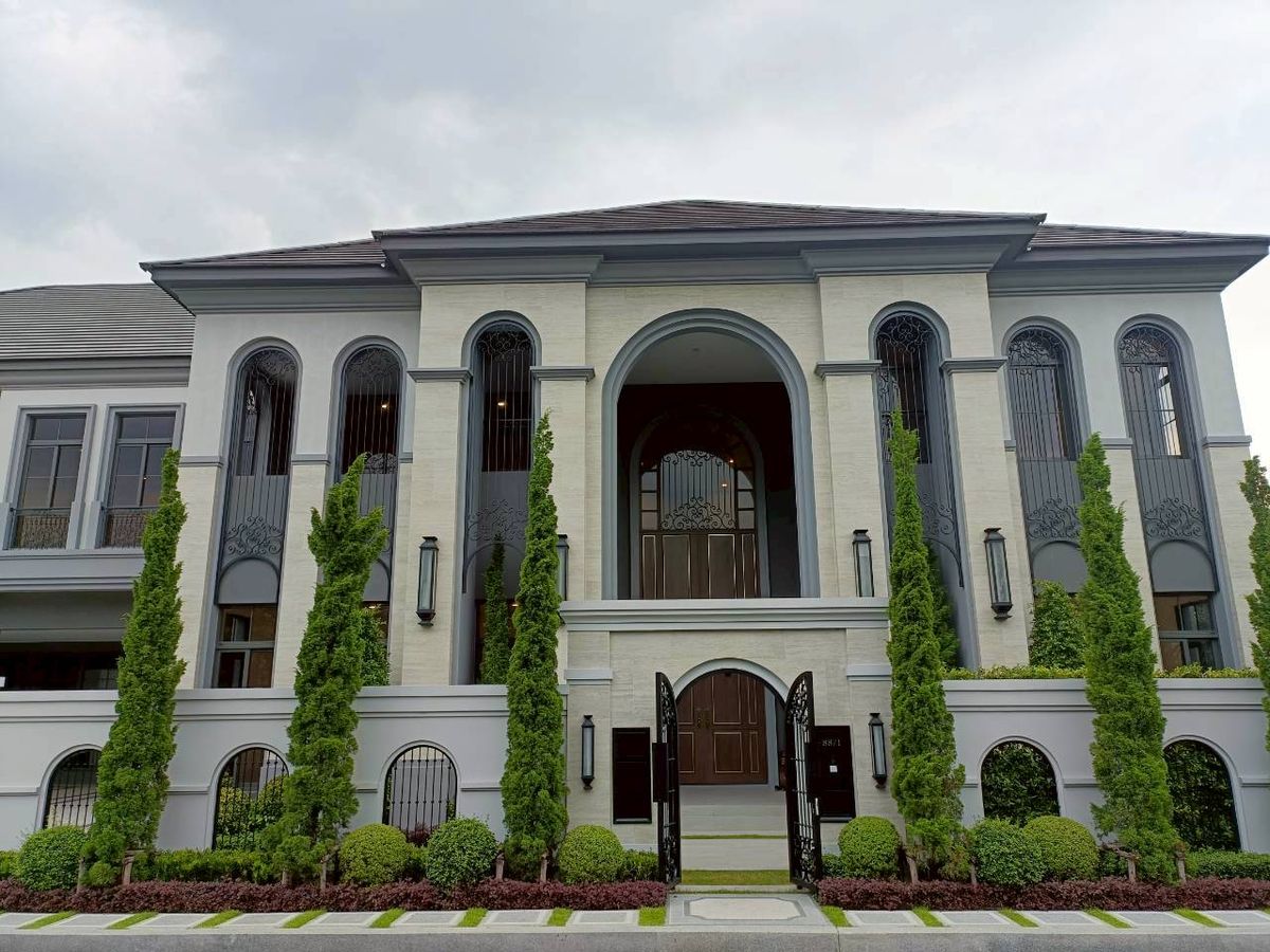 ขายบ้านพัฒนาการ ศรีนครินทร์ : Luxury Living - THE PALAZZO กรุงเทพกรีฑา บ้านหรู Ultimate Class พร้อมสระส่วนตัว