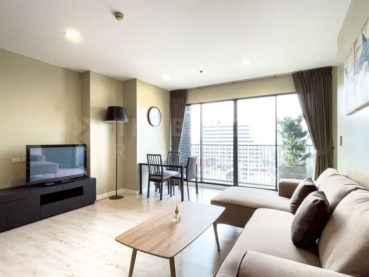 ขายคอนโดอารีย์ อนุสาวรีย์ : 🔥10.8 MB ราคาดีสุด หายากมาก 2นอน ไซส์ใหญ่ 66 Sqm. เฟอร์แน่นมาก ทำเลดี ลงทุนสุดคุ้มในย่านอารีย์ @ Noble Reflex BY KOY 082-5536236